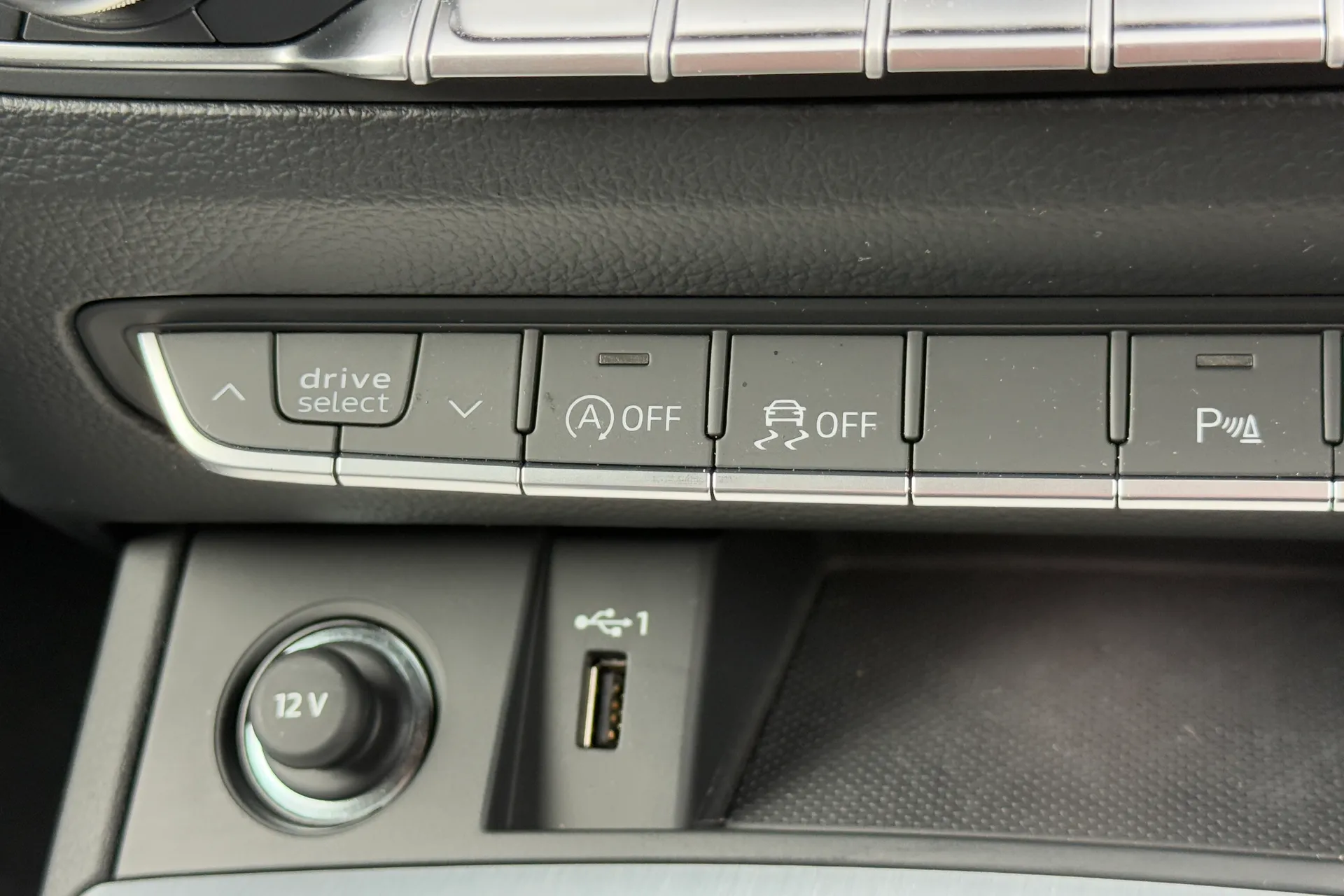 Audi Q5 thumbnail image number 24