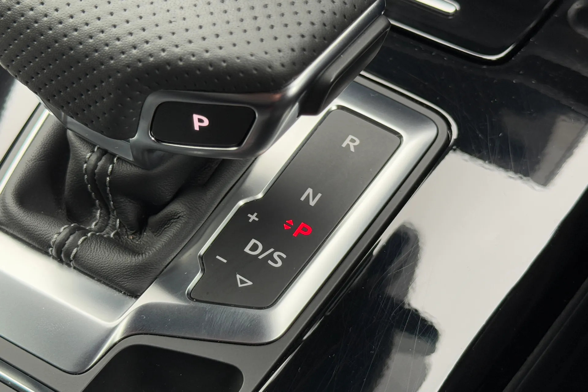 Audi Q5 thumbnail image number 19