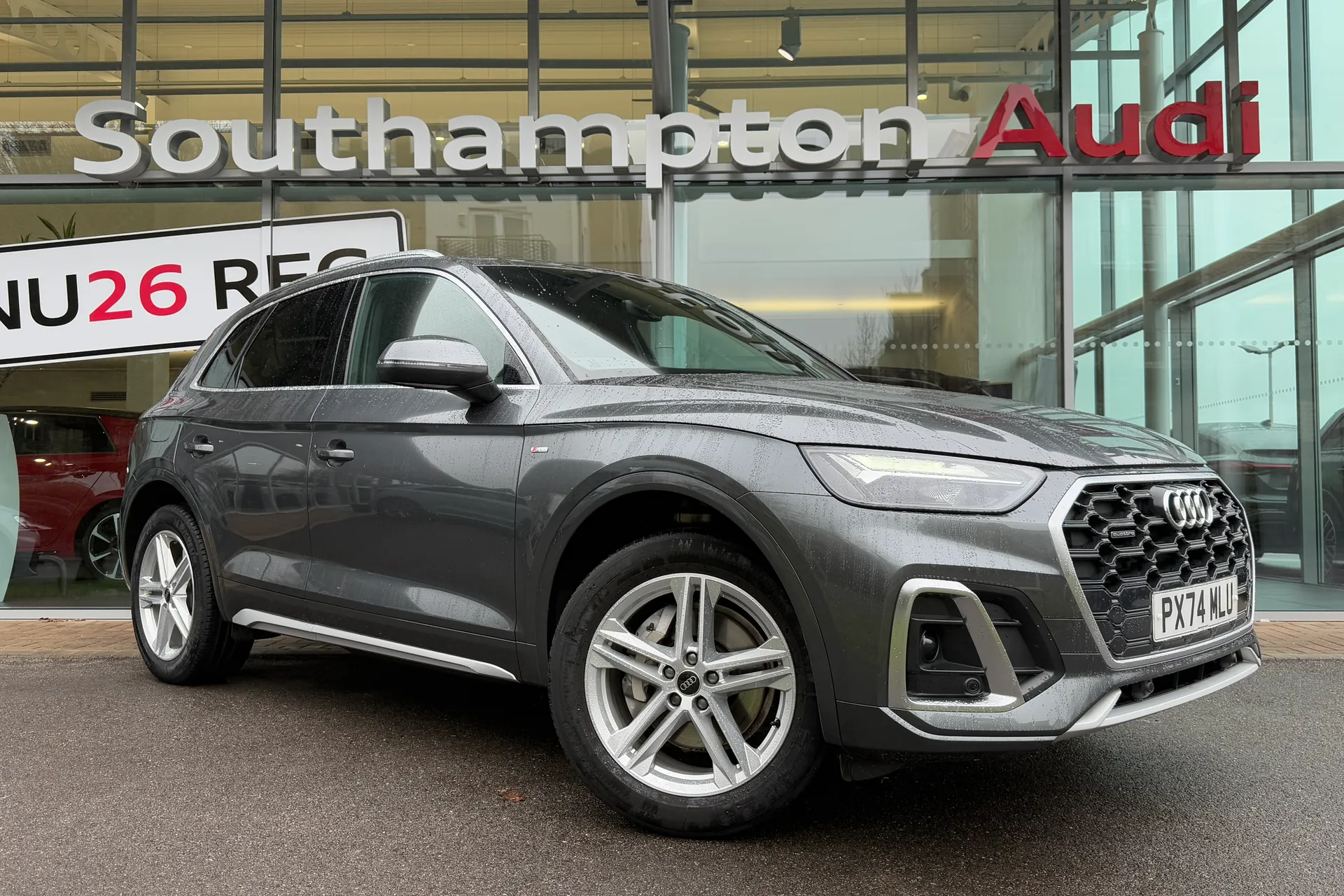 Audi Q5 focused image