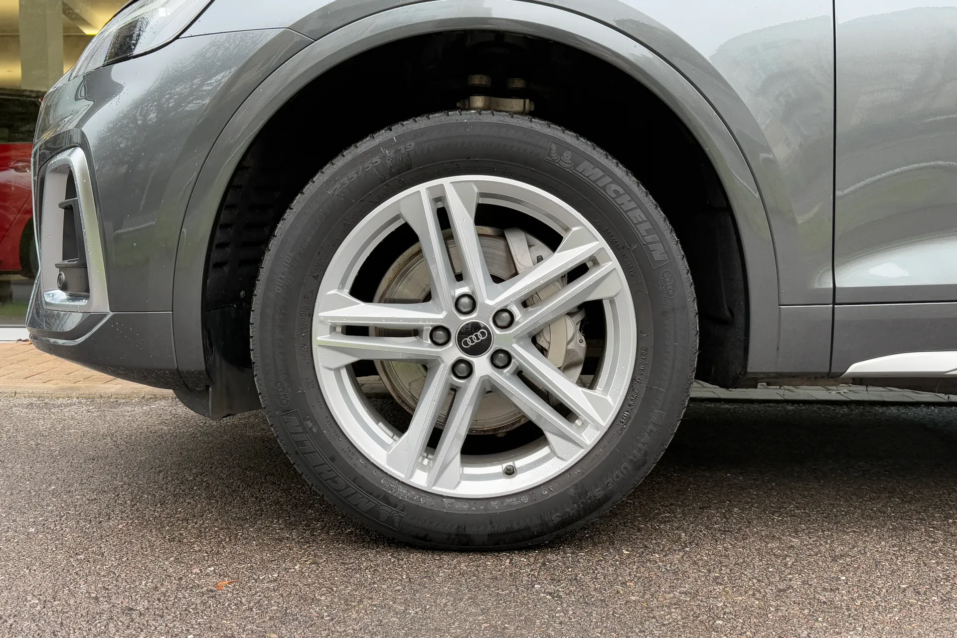 Audi Q5 thumbnail image number 10