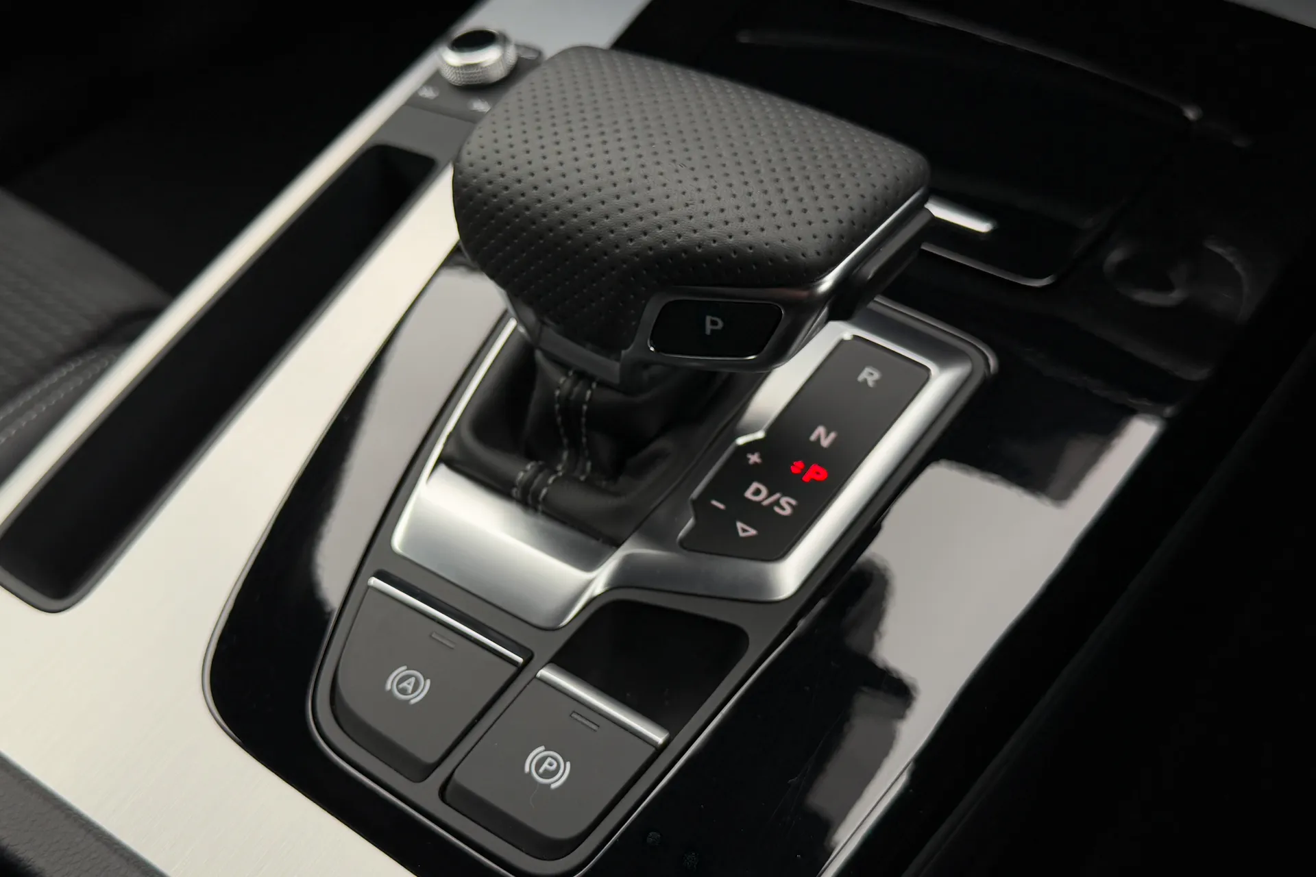 Audi Q5 thumbnail image number 17