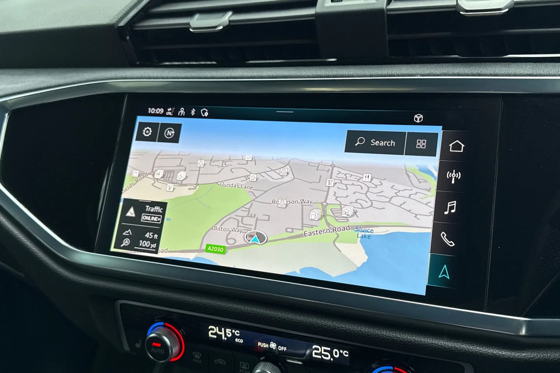 Audi RS Q3 thumbnail image number 42