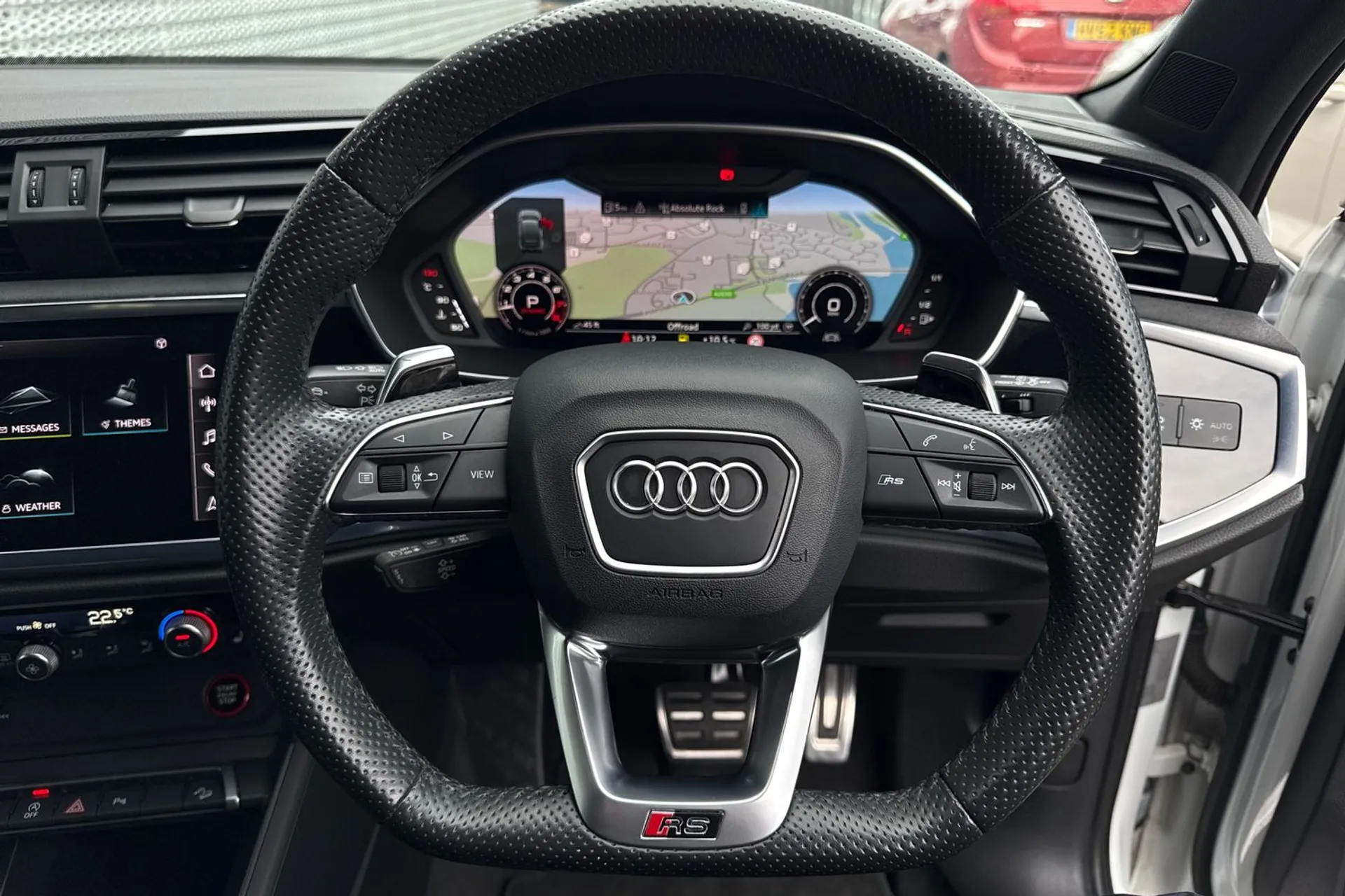 Audi RS Q3 thumbnail image number 11