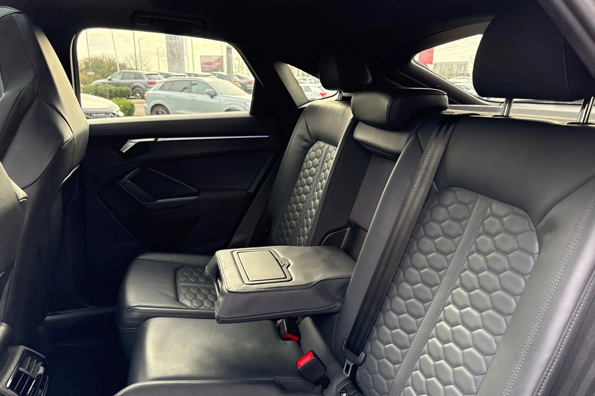 Audi RS Q3 thumbnail image number 48