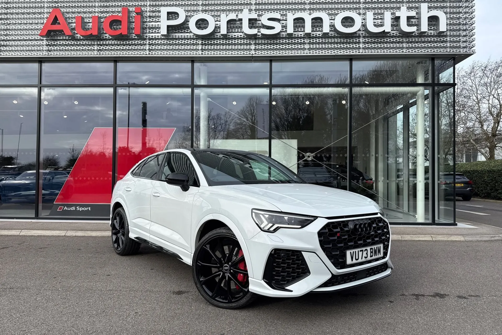 Audi RS Q3 focused image