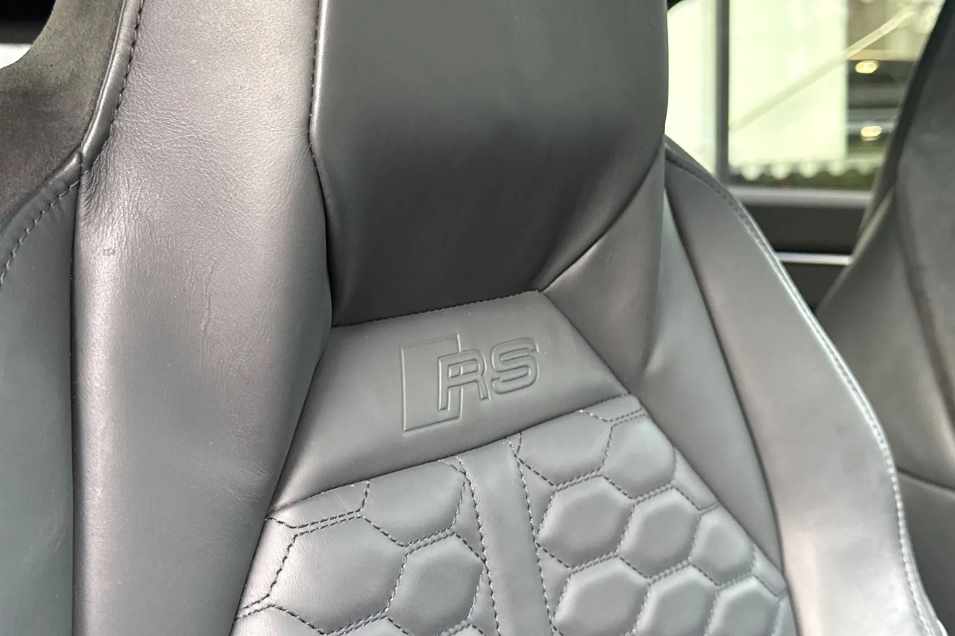 Audi RS Q3 thumbnail image number 35