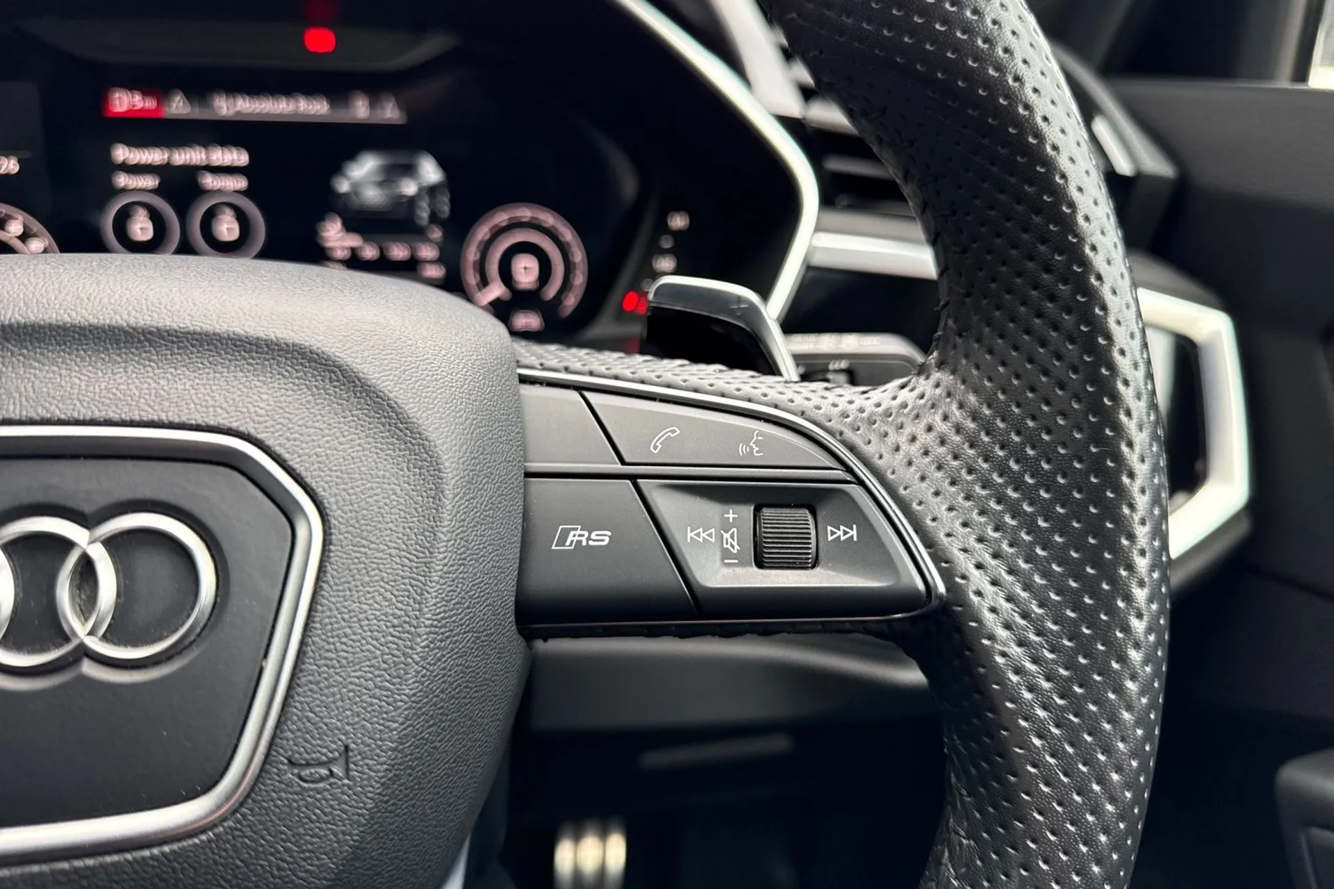 Audi RS Q3 thumbnail image number 55