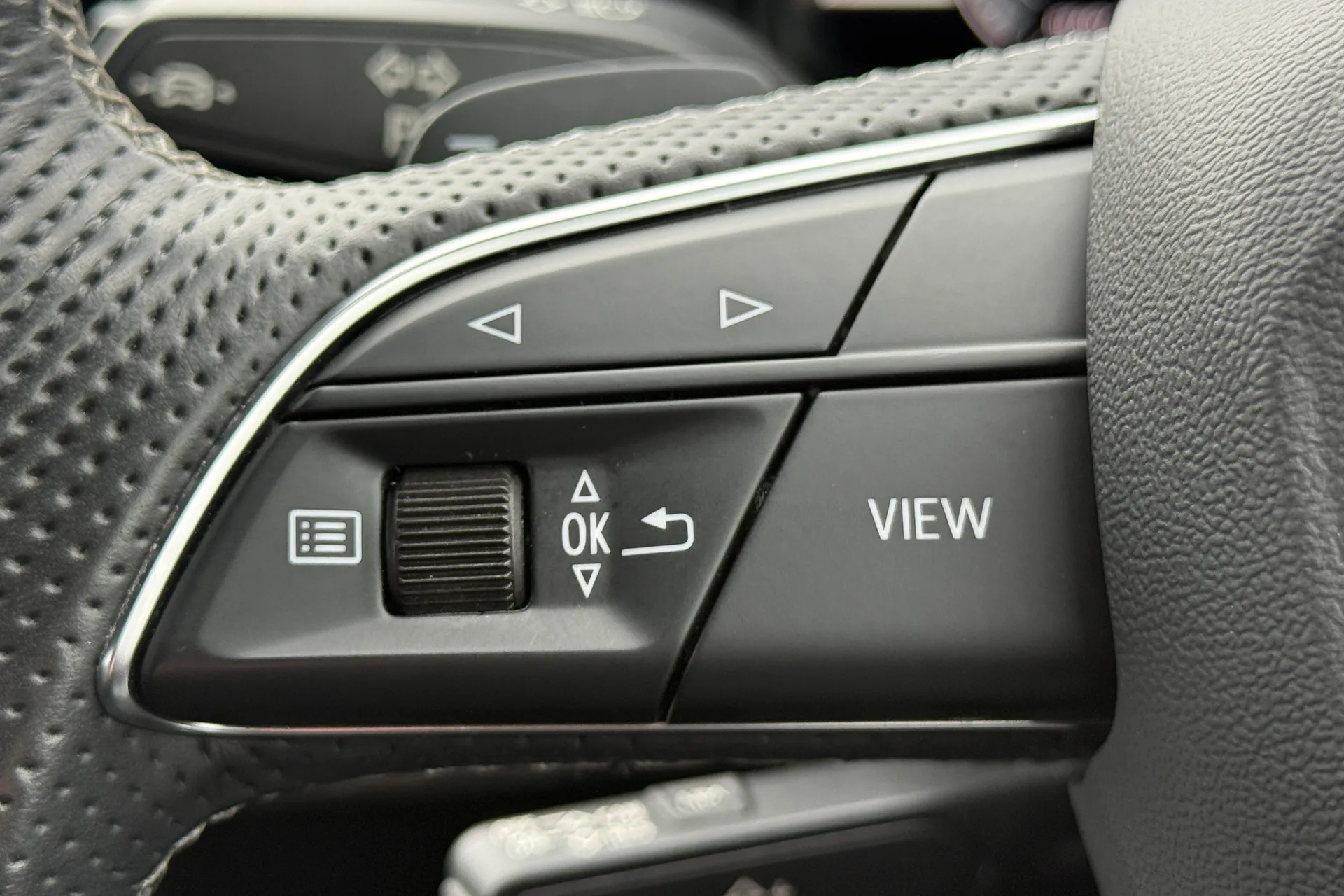 Audi Q7 thumbnail image number 21