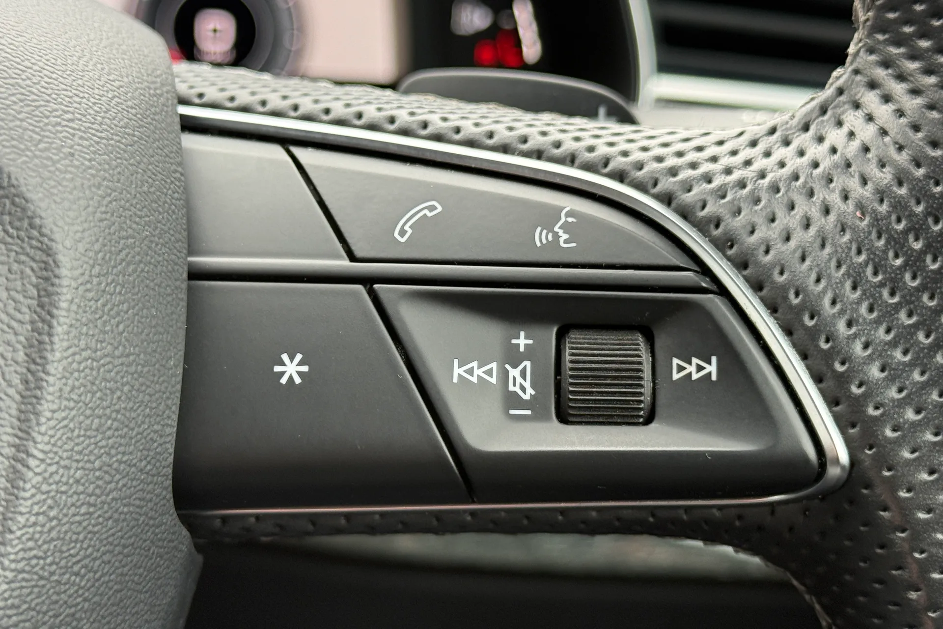 Audi Q7 thumbnail image number 22