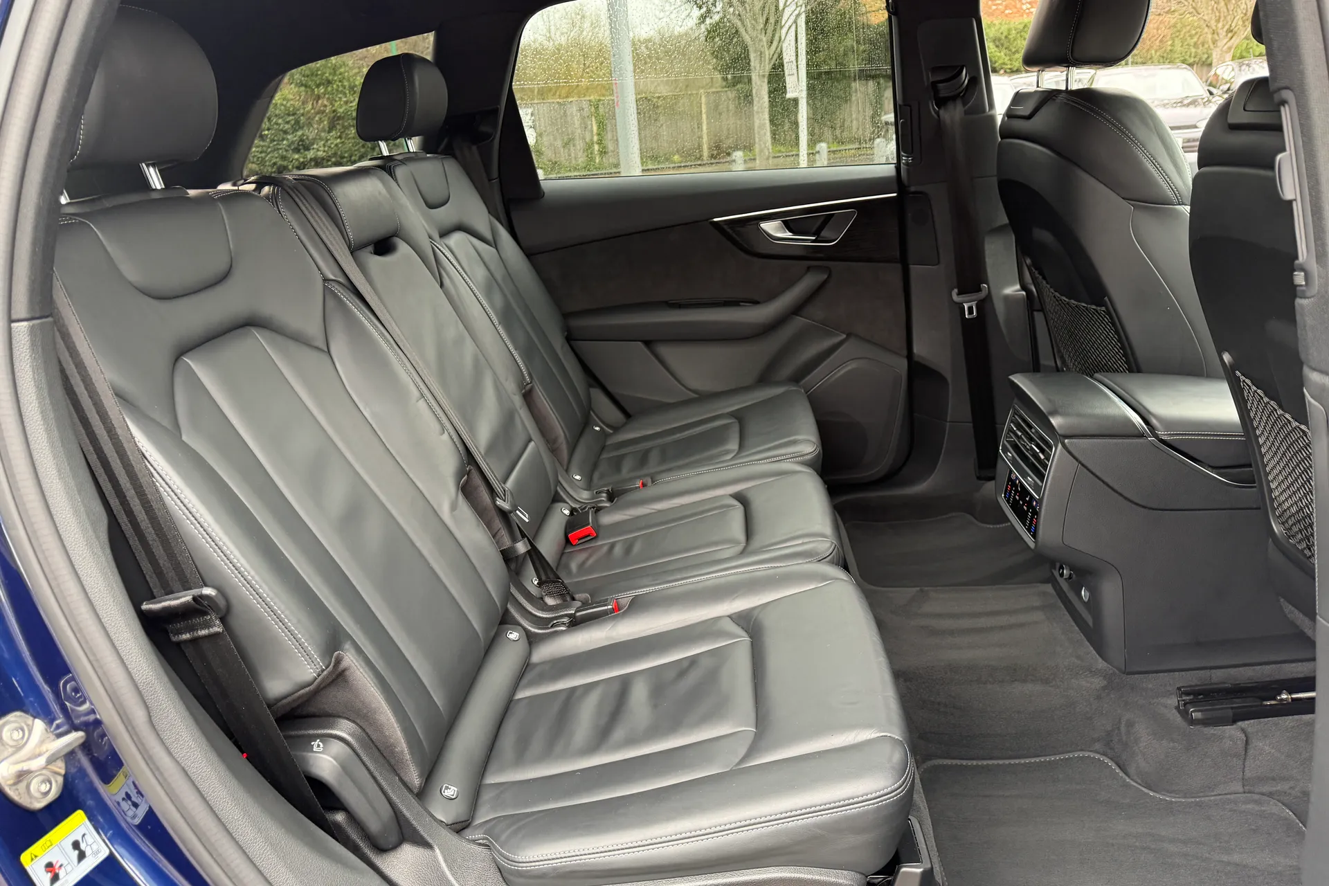 Audi Q7 thumbnail image number 46