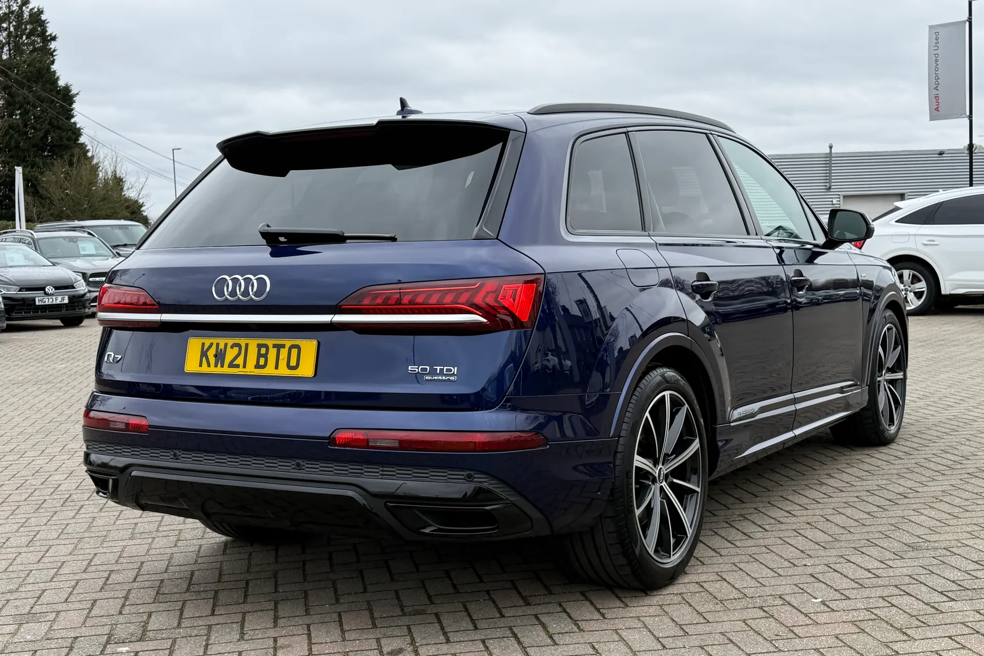 Audi Q7 thumbnail image number 32