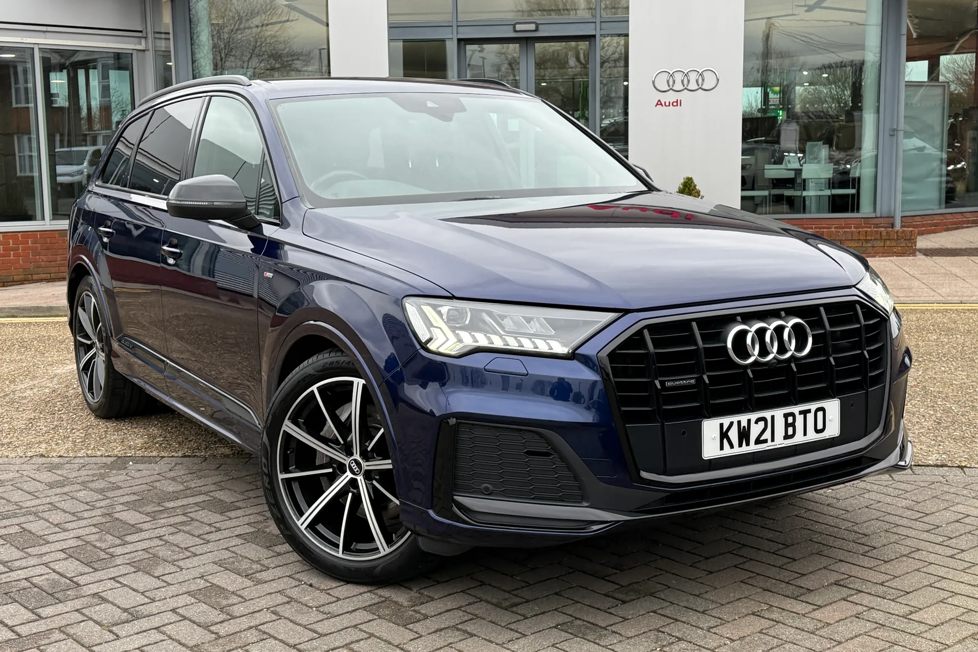 Audi Q7 thumbnail image number 24