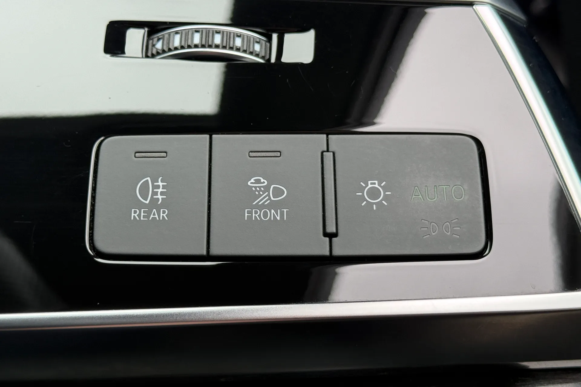 Audi Q7 thumbnail image number 23