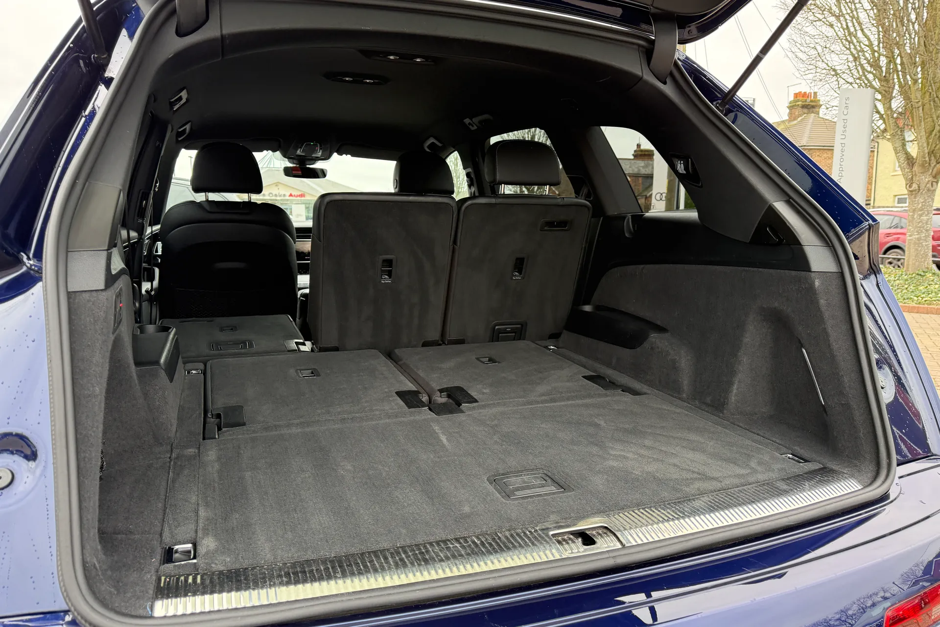 Audi Q7 thumbnail image number 37