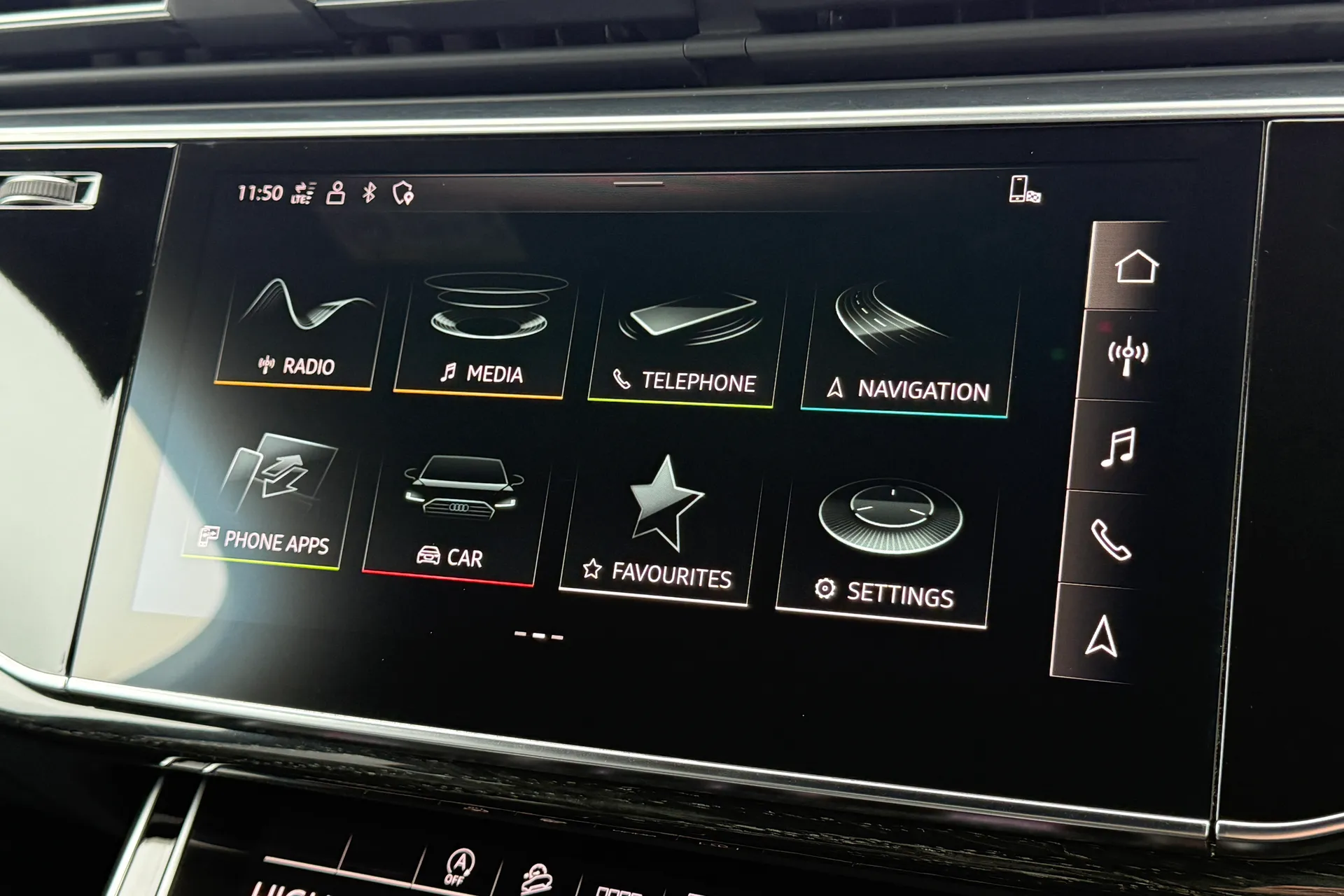 Audi Q7 thumbnail image number 12