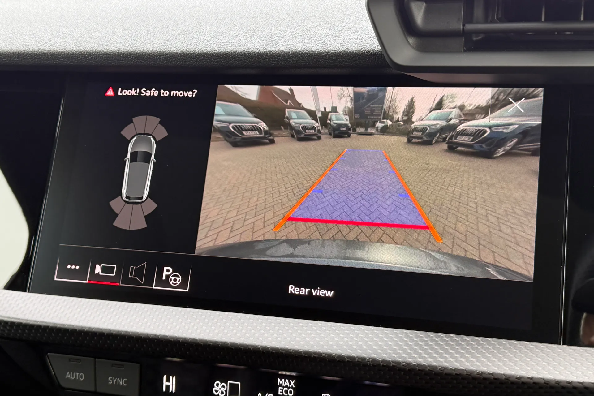 Audi RS3 thumbnail image number 4