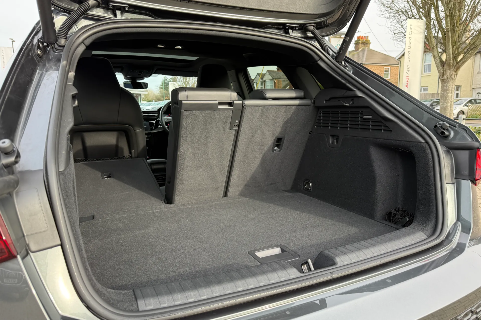 Audi RS3 thumbnail image number 43