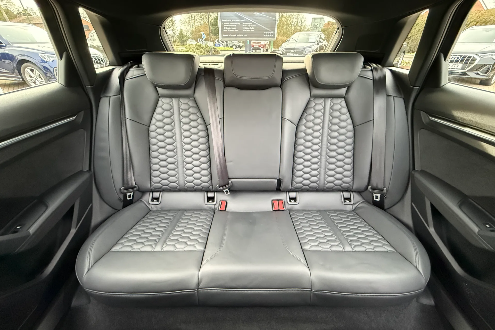 Audi RS3 thumbnail image number 45