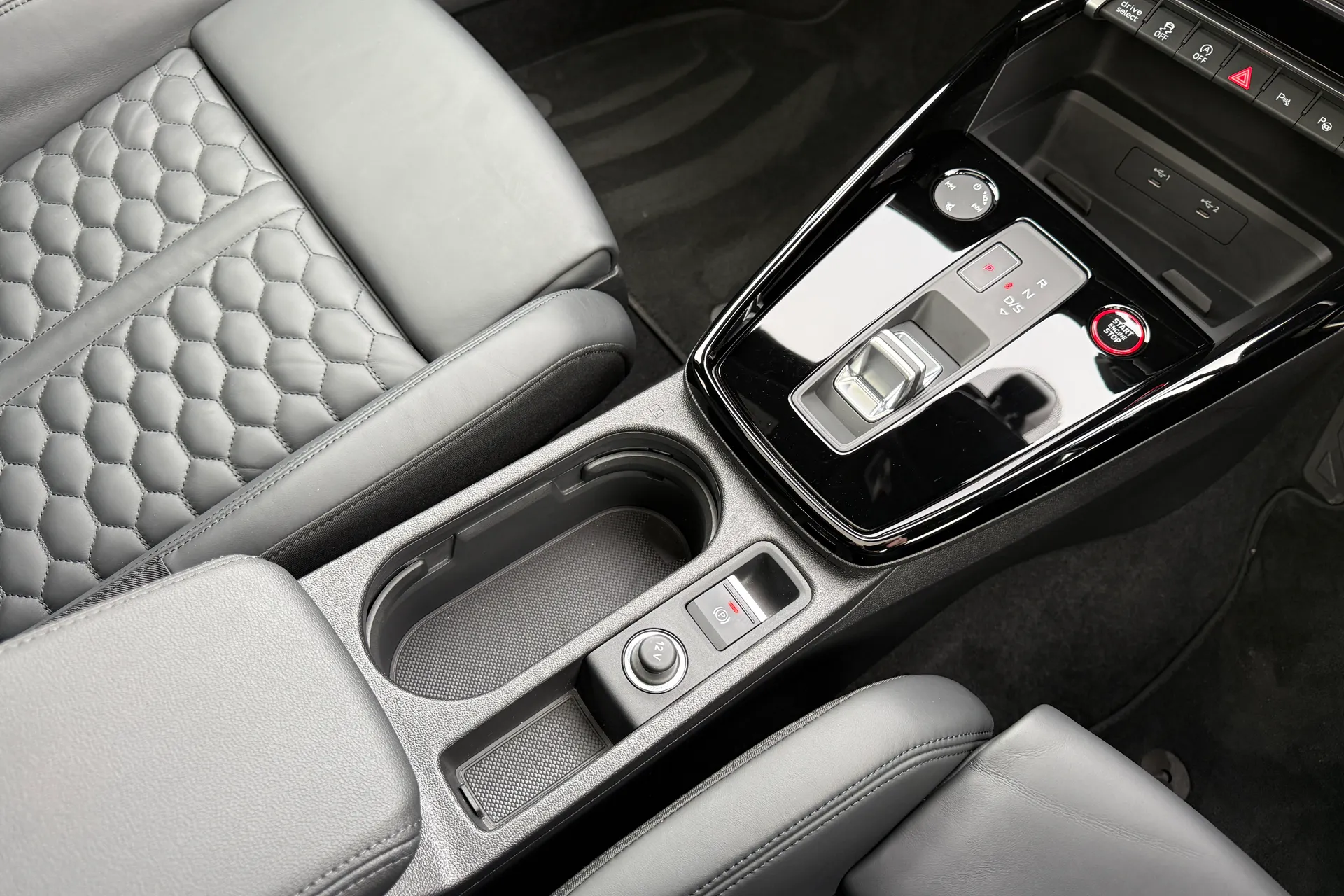 Audi RS3 thumbnail image number 47