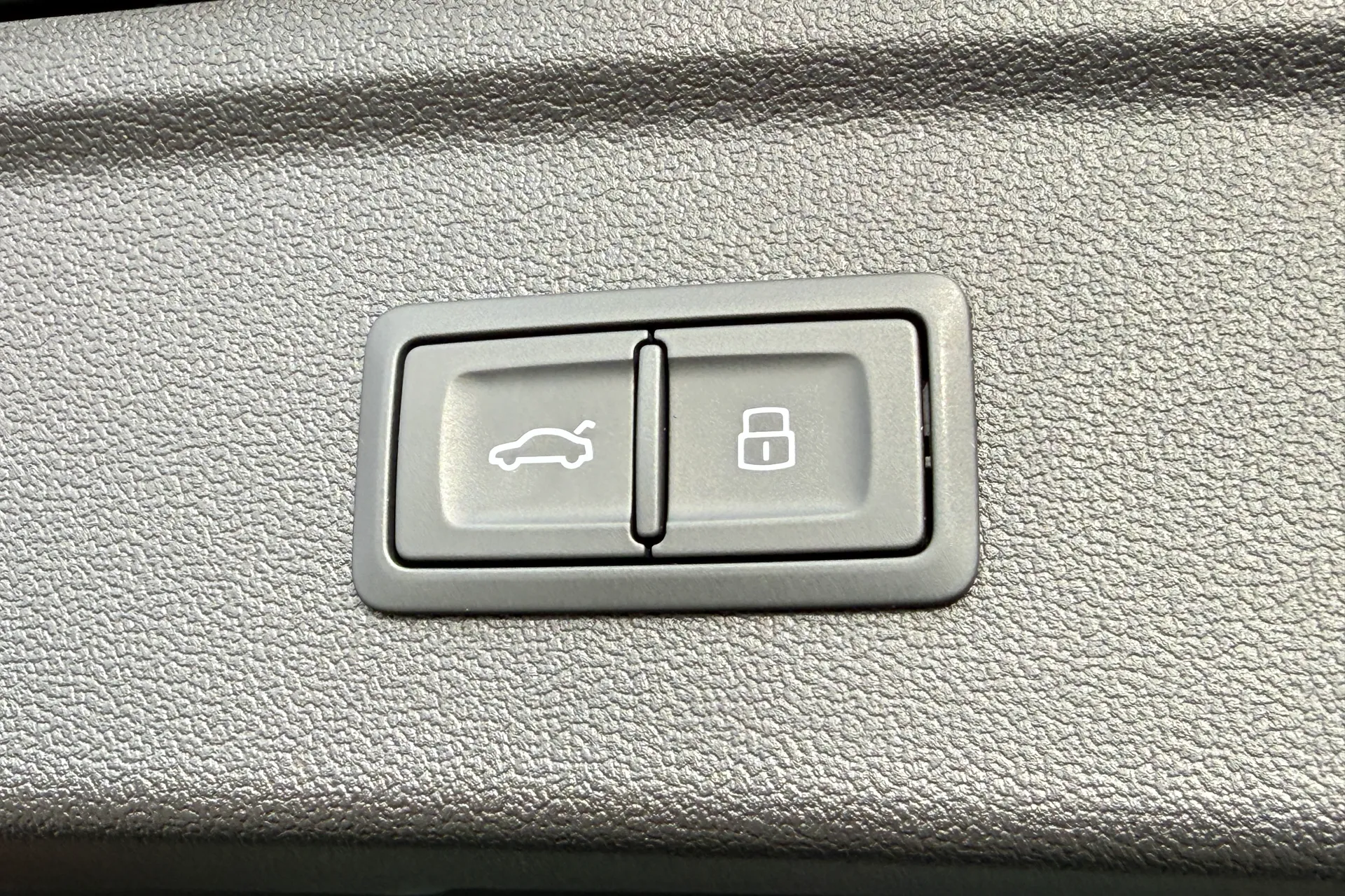 Audi RS3 thumbnail image number 44