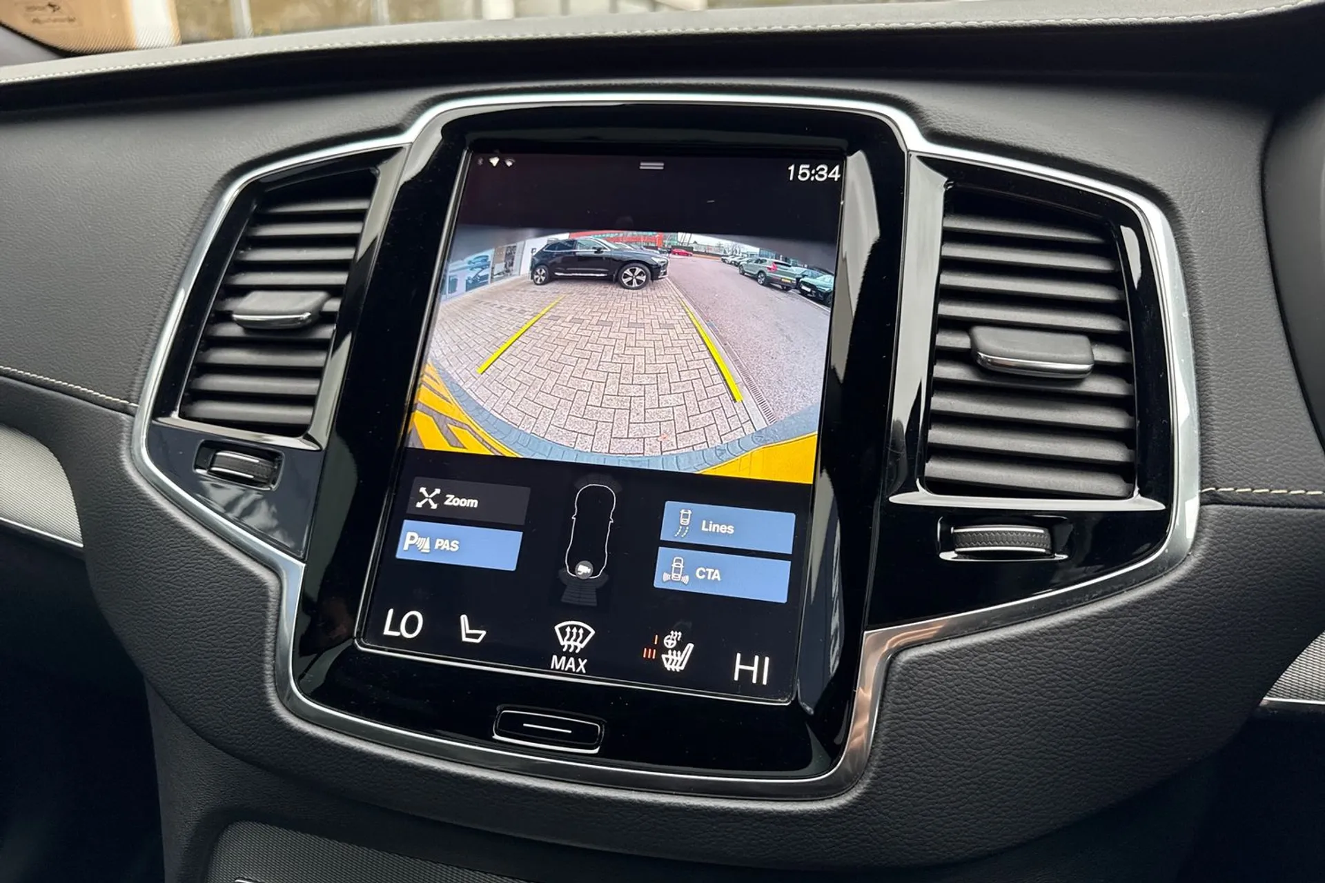 Volvo XC90 thumbnail image number 4