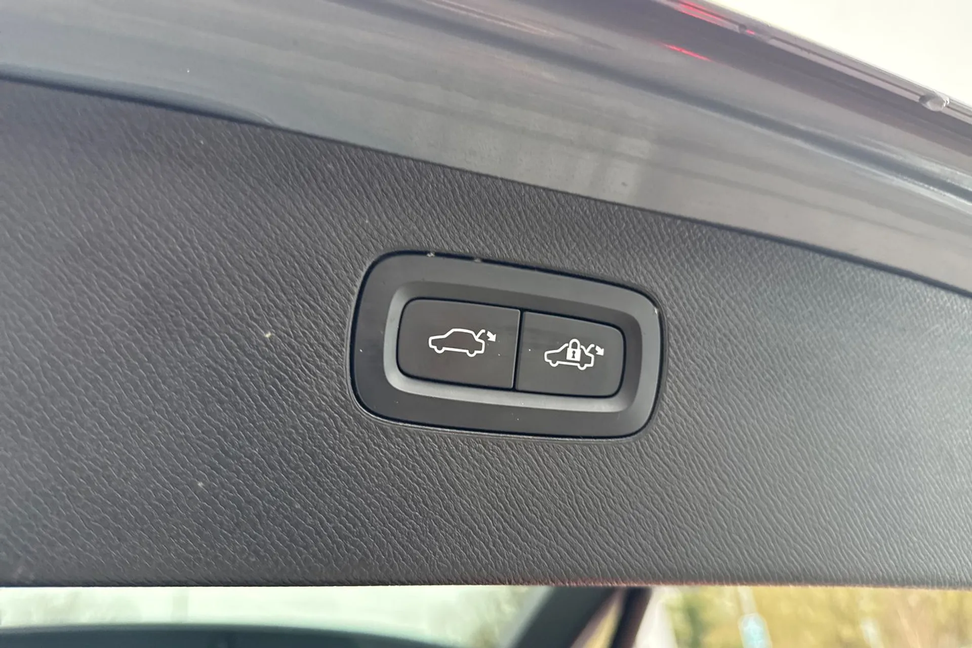 Volvo XC90 thumbnail image number 22