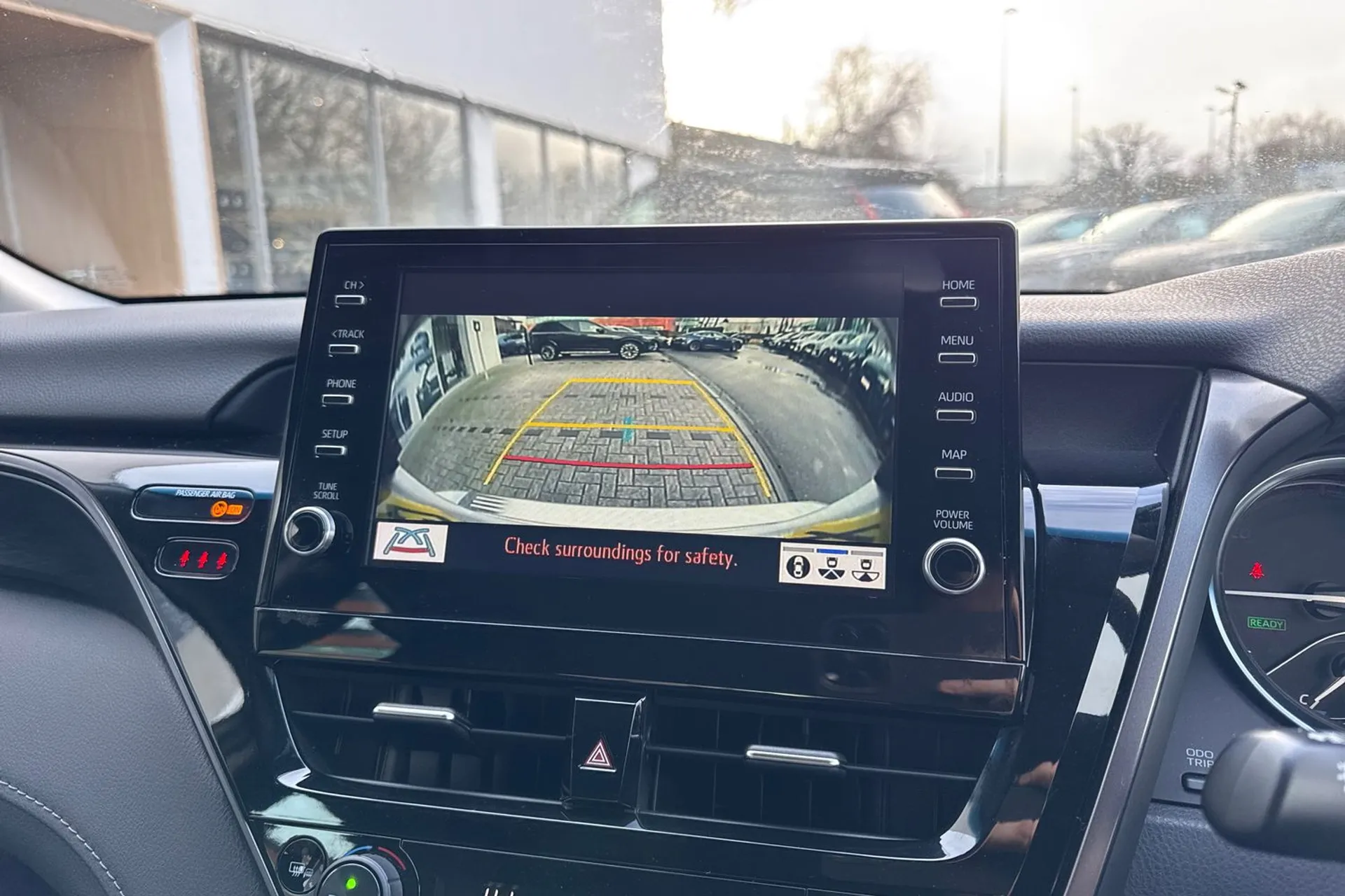 TOYOTA CAMRY thumbnail image number 4