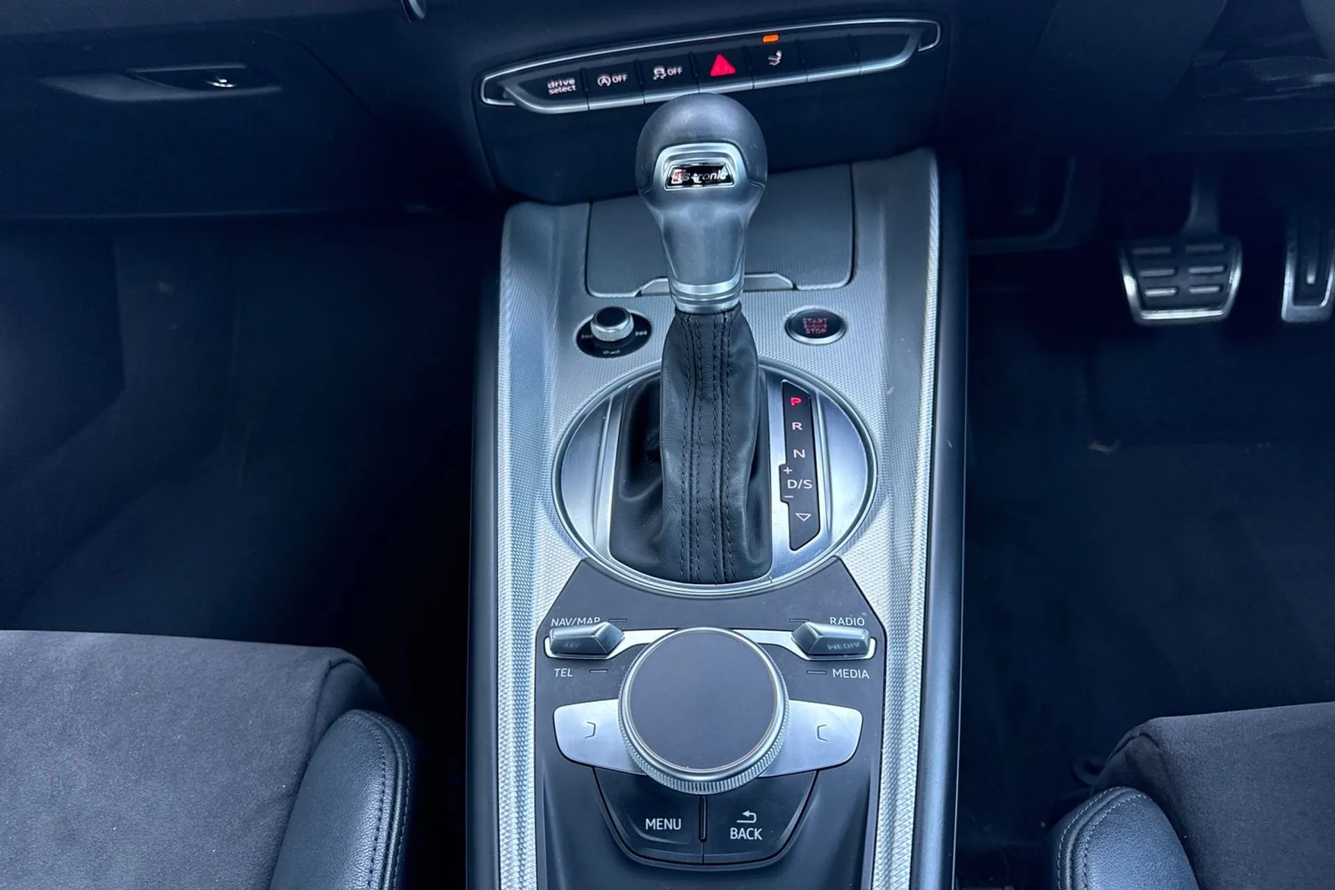 Audi TT thumbnail image number 46