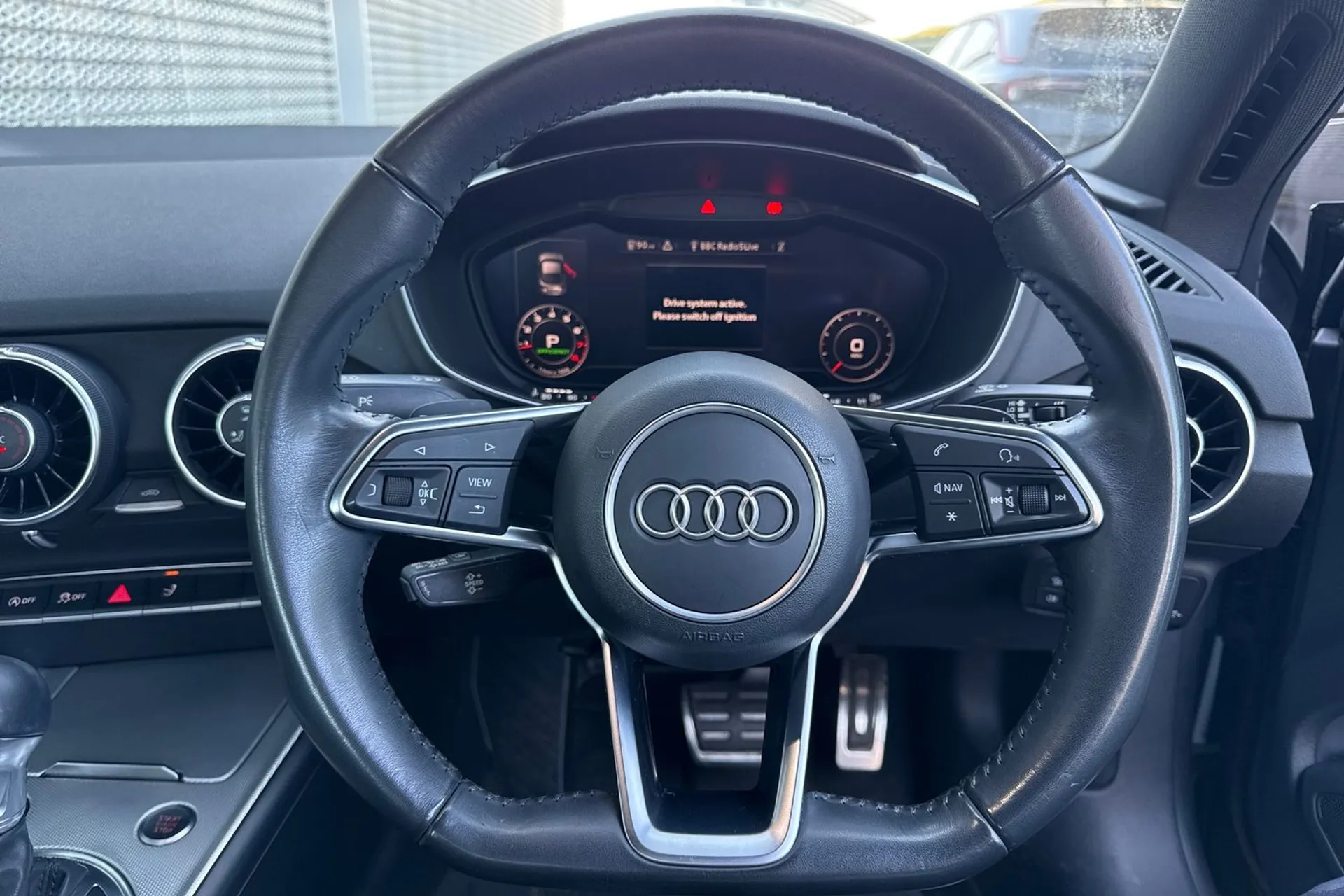 Audi TT thumbnail image number 10