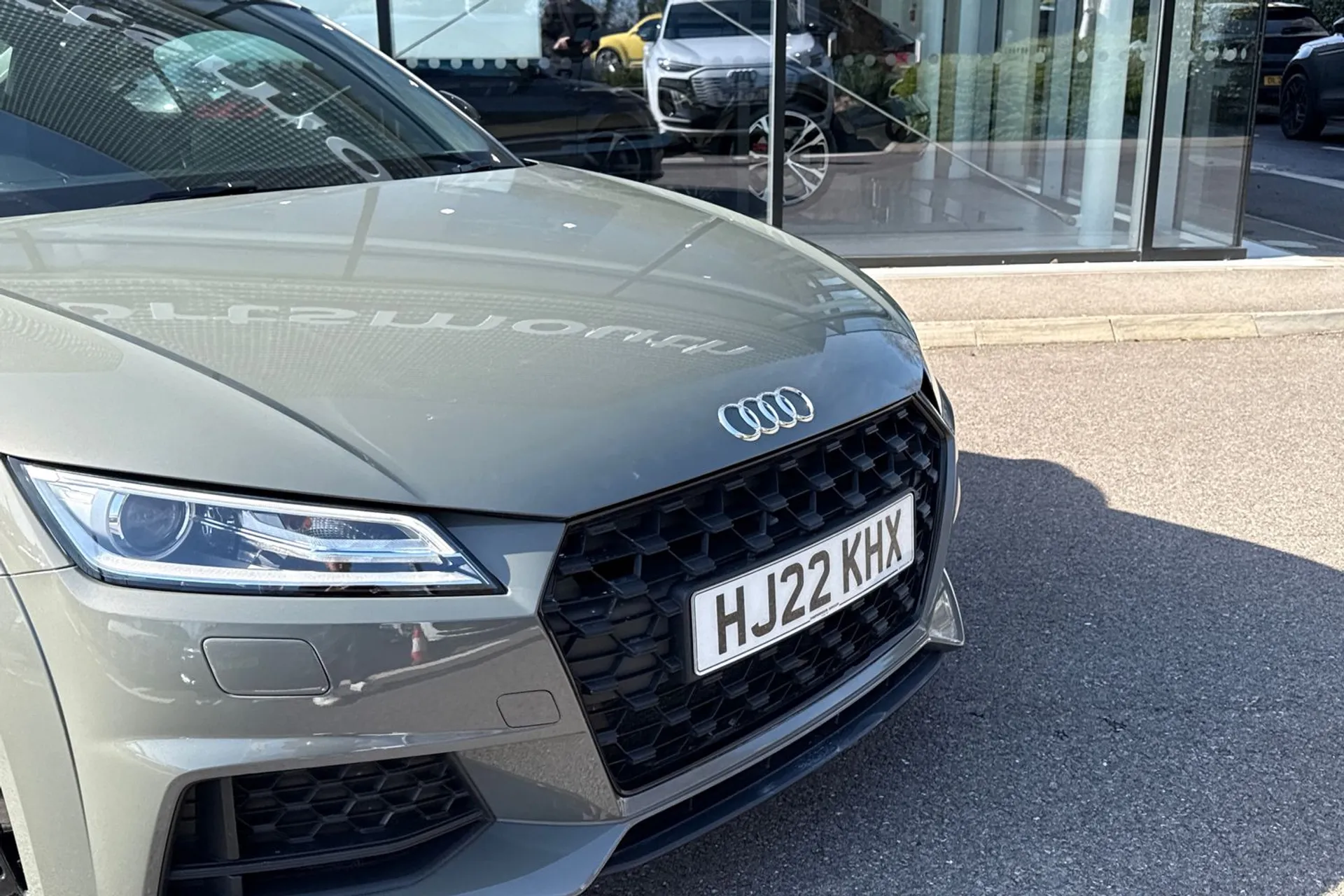 Audi TT thumbnail image number 9