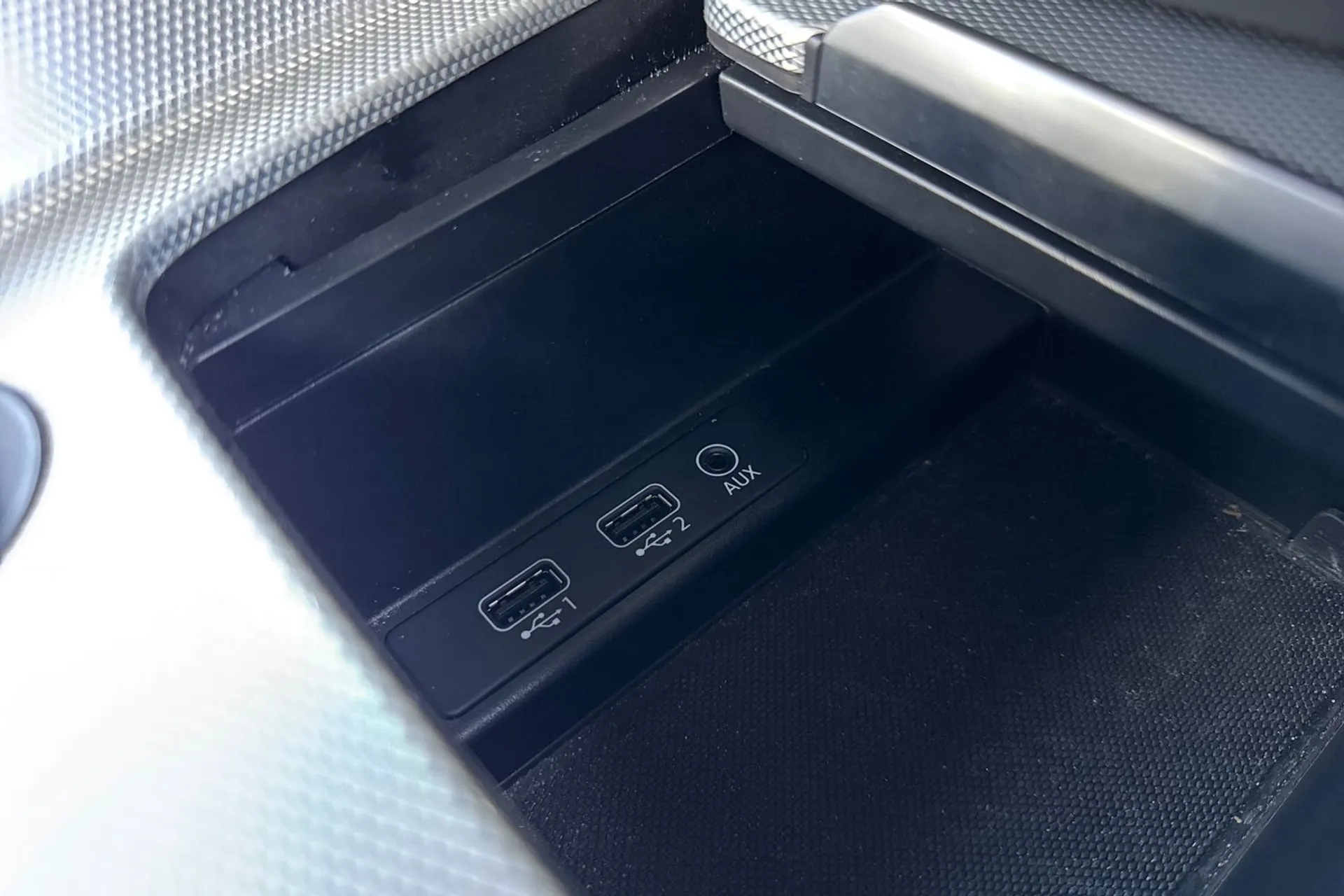 Audi TT thumbnail image number 31