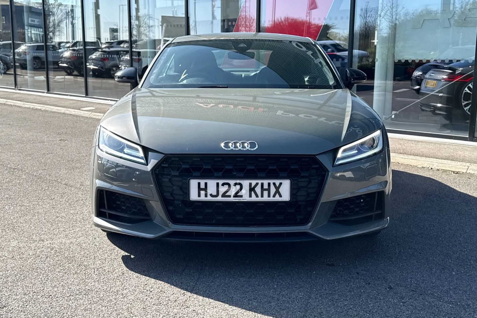 Audi TT thumbnail image number 5