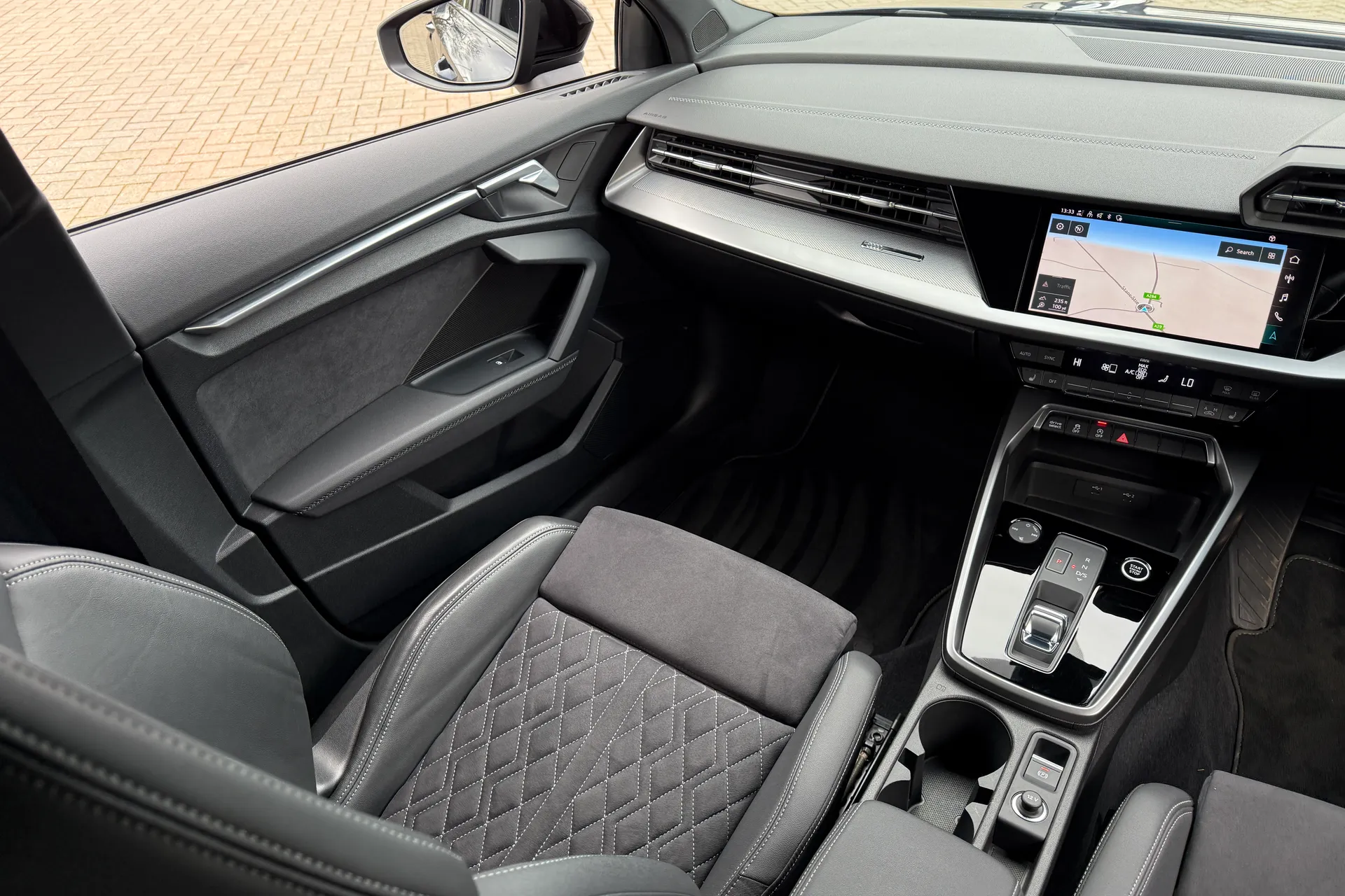 Audi A3 thumbnail image number 36