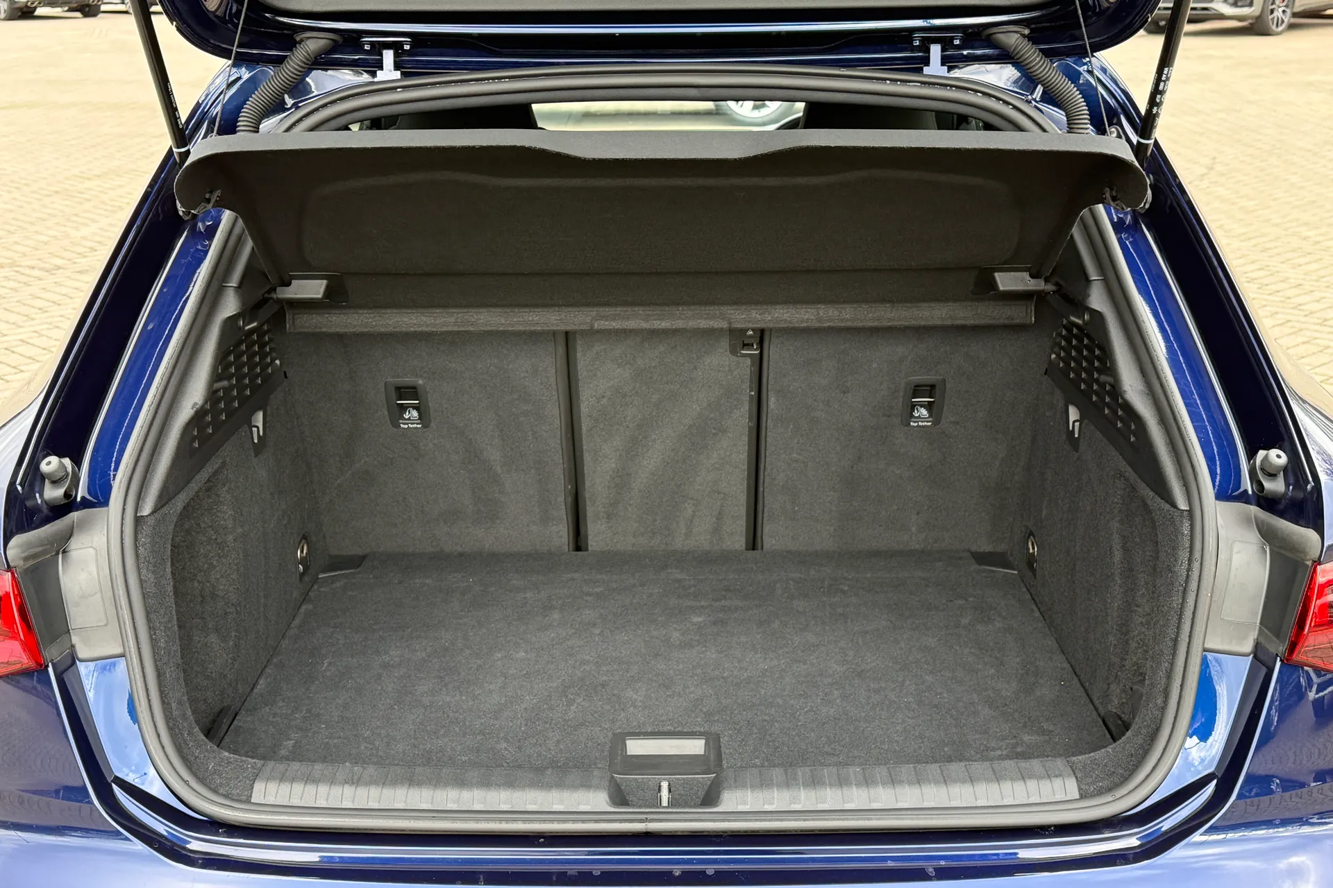 Audi A3 thumbnail image number 32