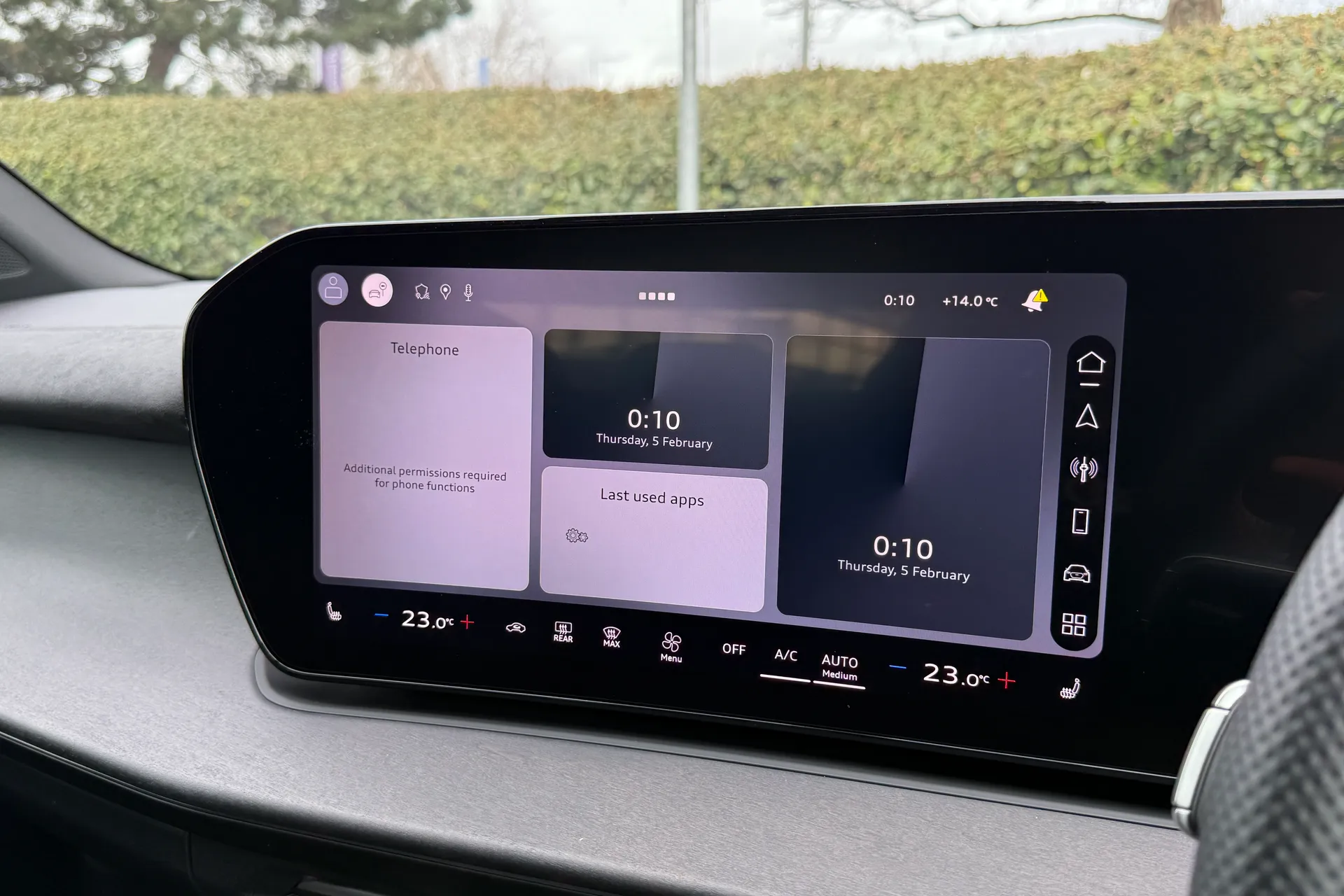 Audi Q3 thumbnail image number 25