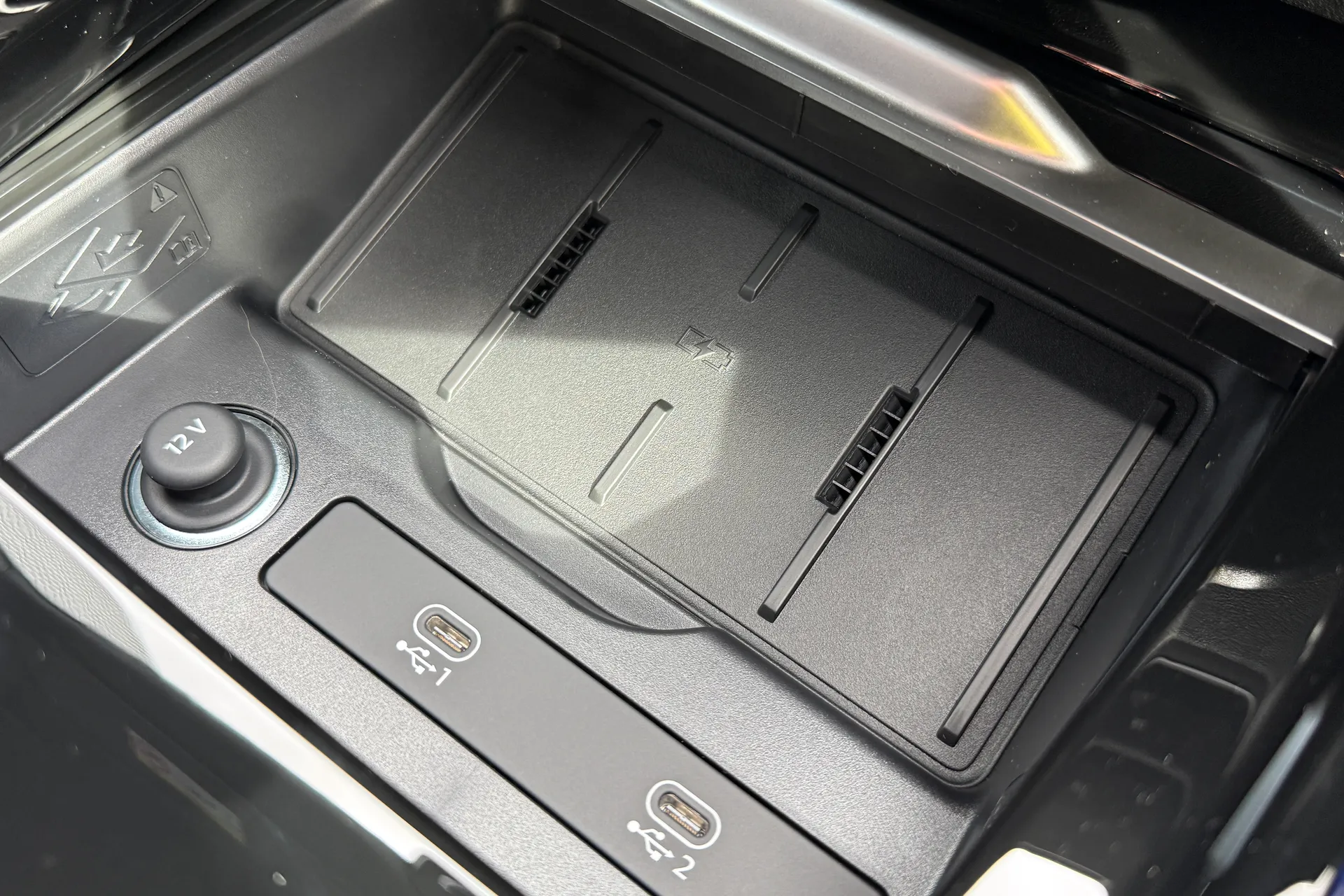 Audi Q3 thumbnail image number 22