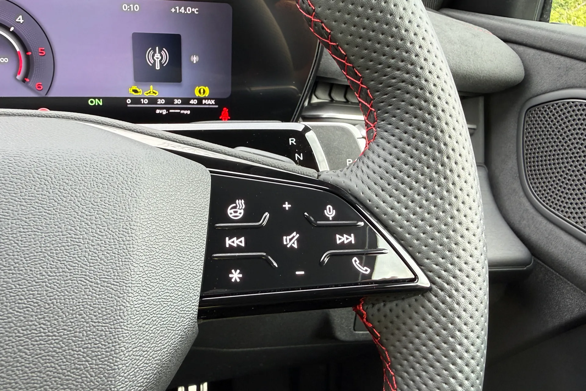 Audi Q3 thumbnail image number 27