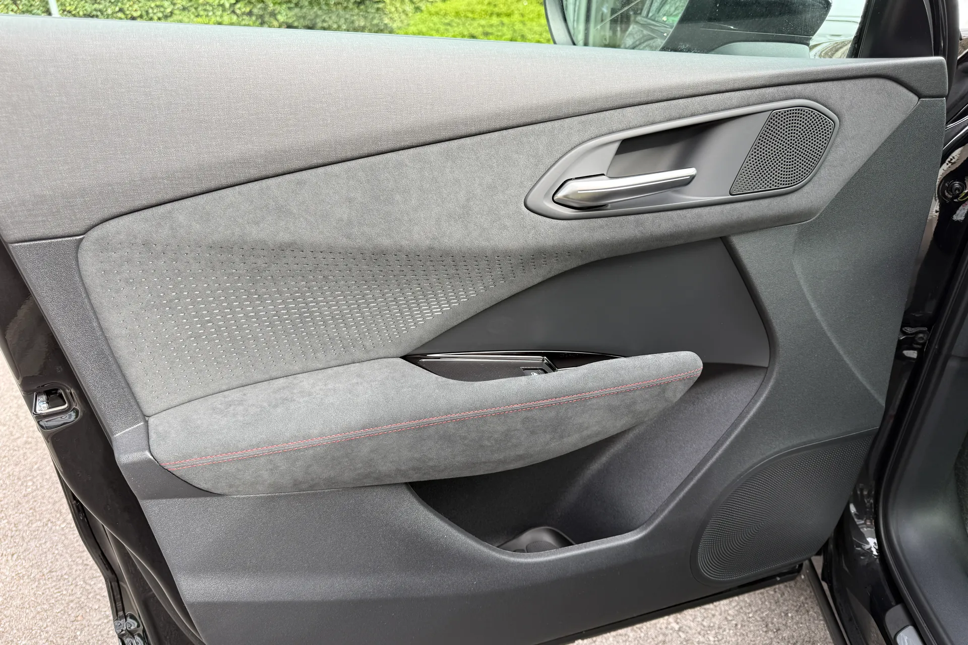 Audi Q3 thumbnail image number 31