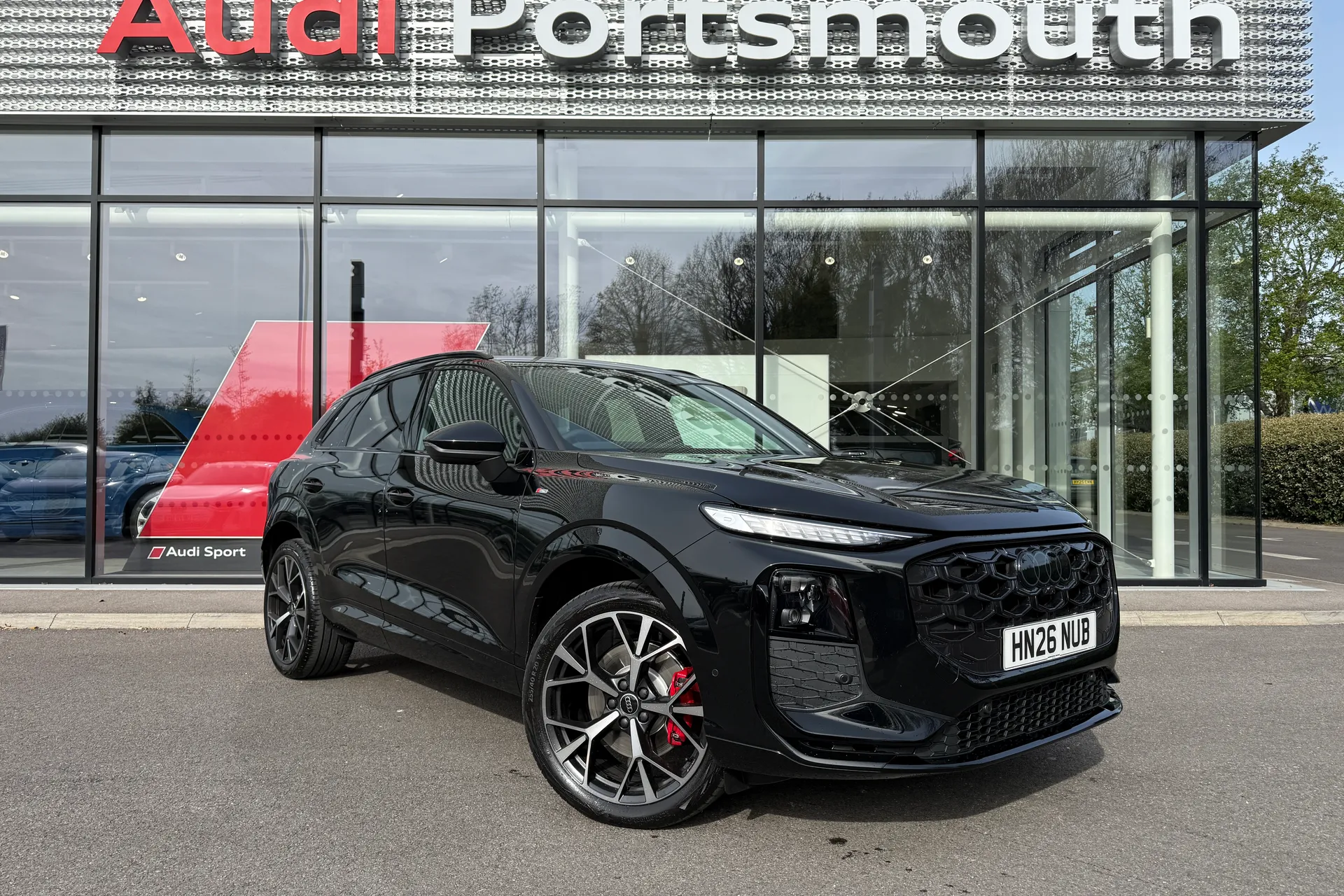 Audi Q3 focused image