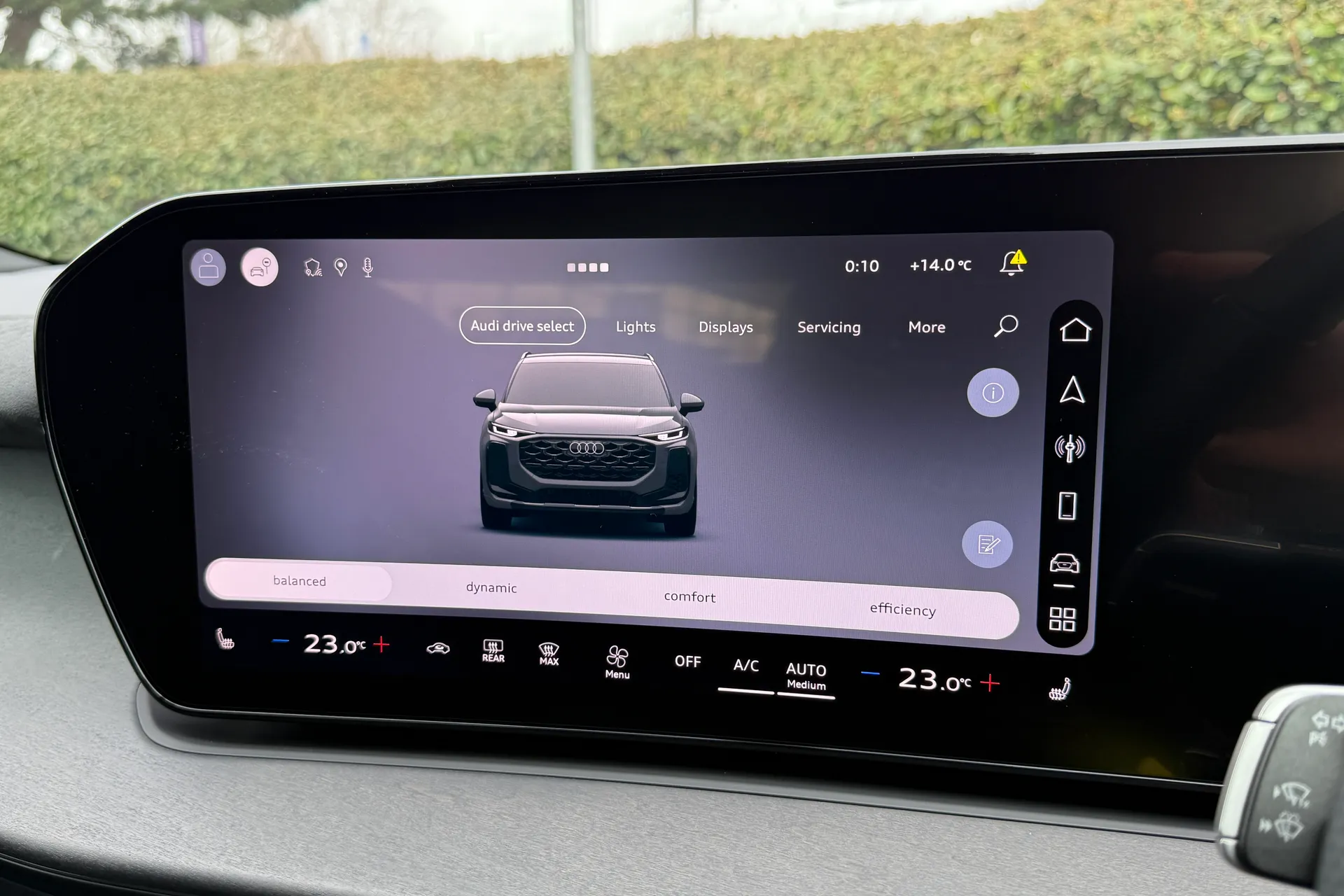 Audi Q3 thumbnail image number 8