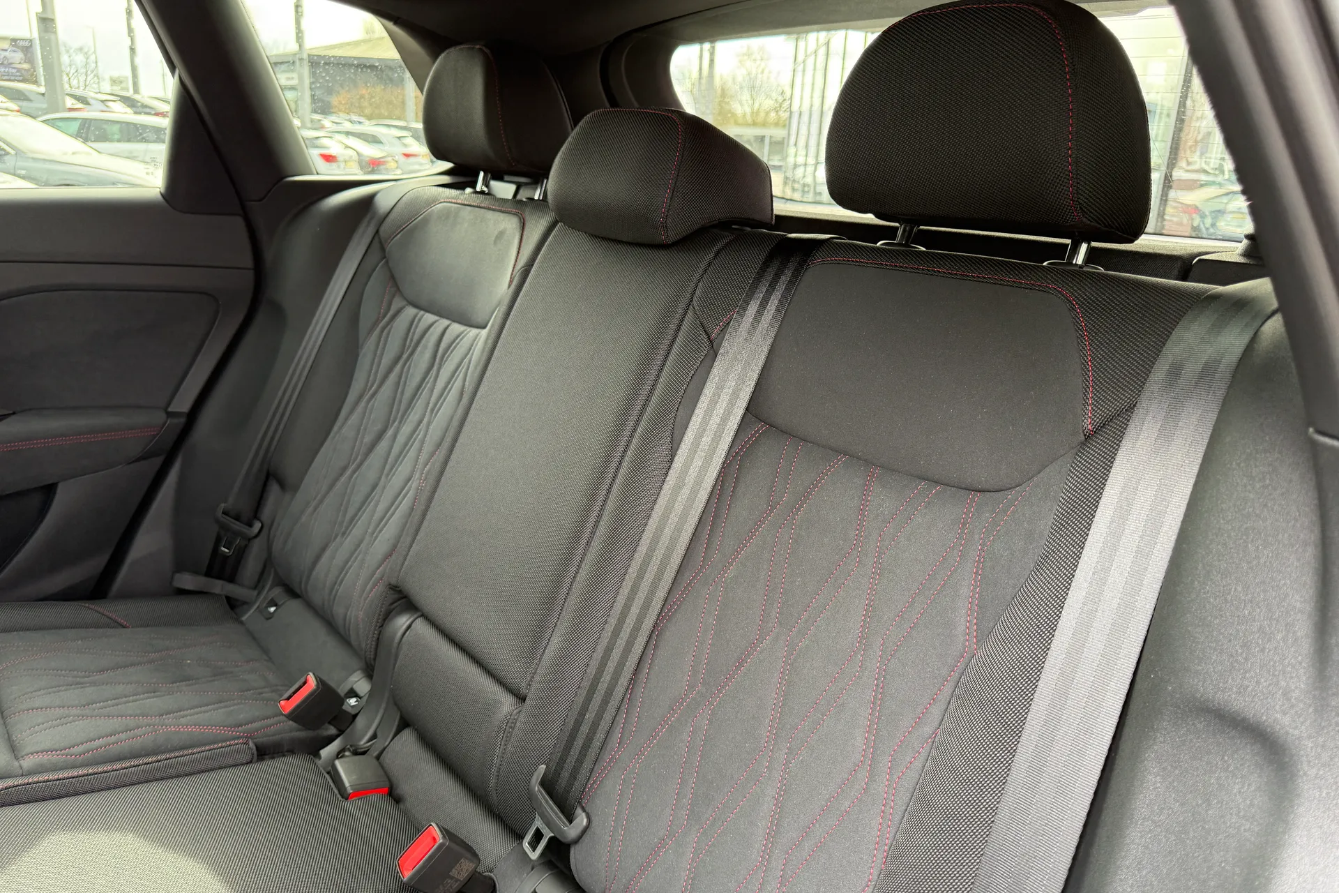 Audi Q3 thumbnail image number 28