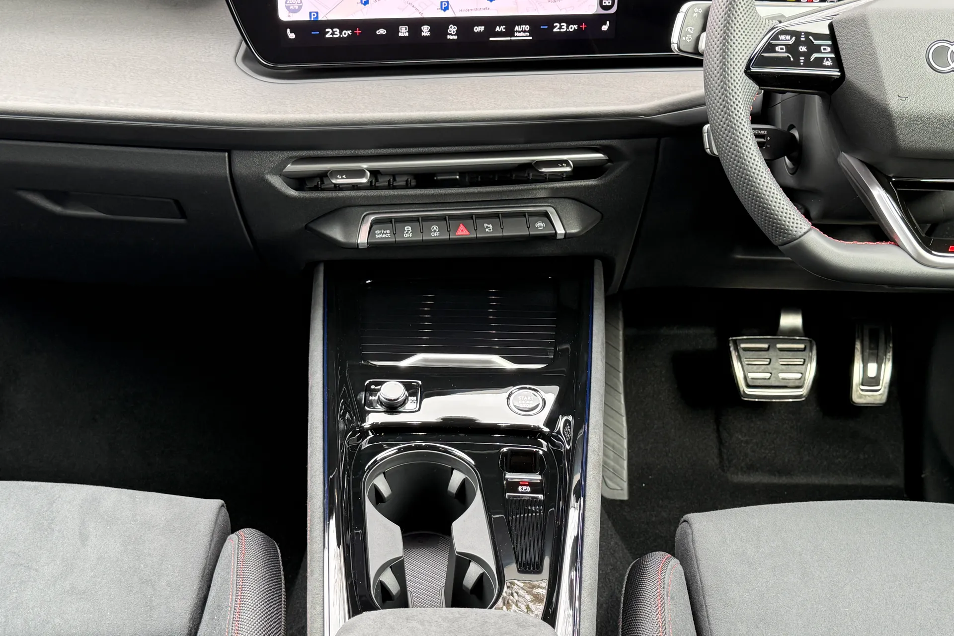 Audi Q3 thumbnail image number 50