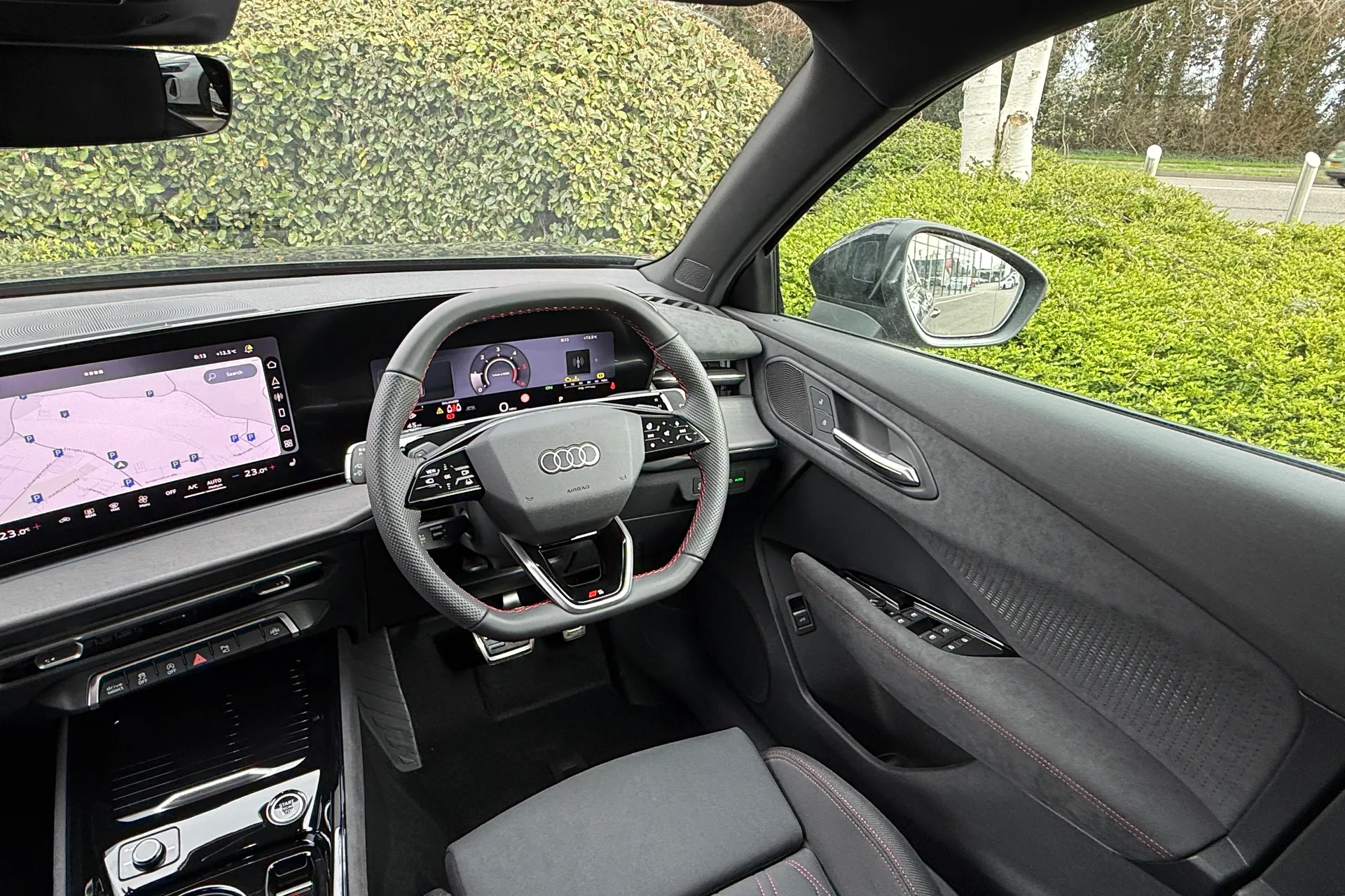 Audi Q3 thumbnail image number 49