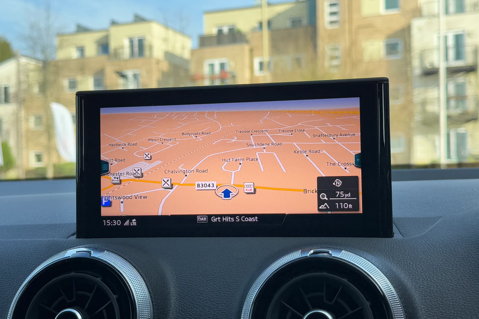 Audi Q2 thumbnail image number 4