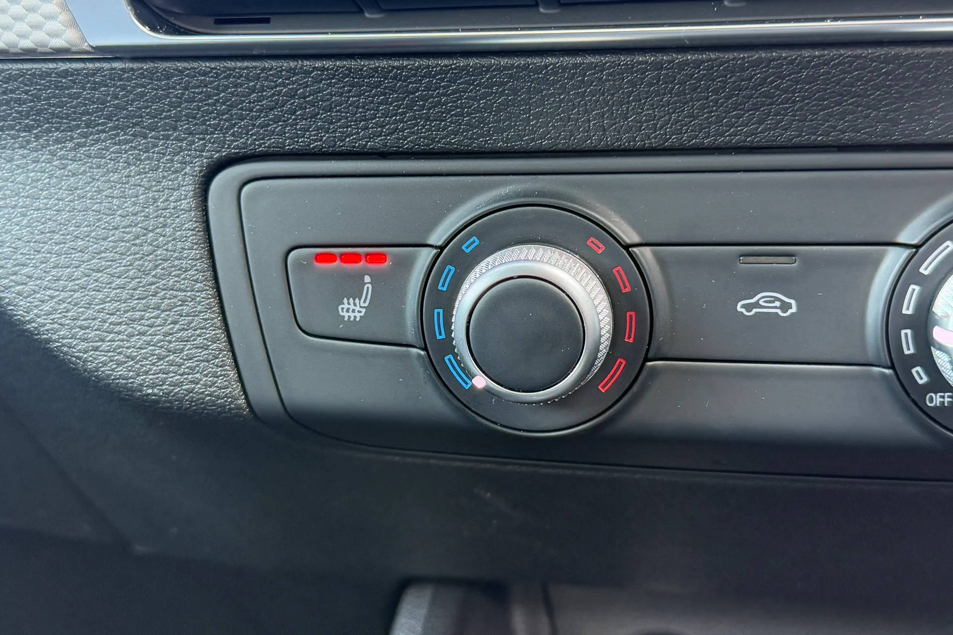 Audi Q2 thumbnail image number 7