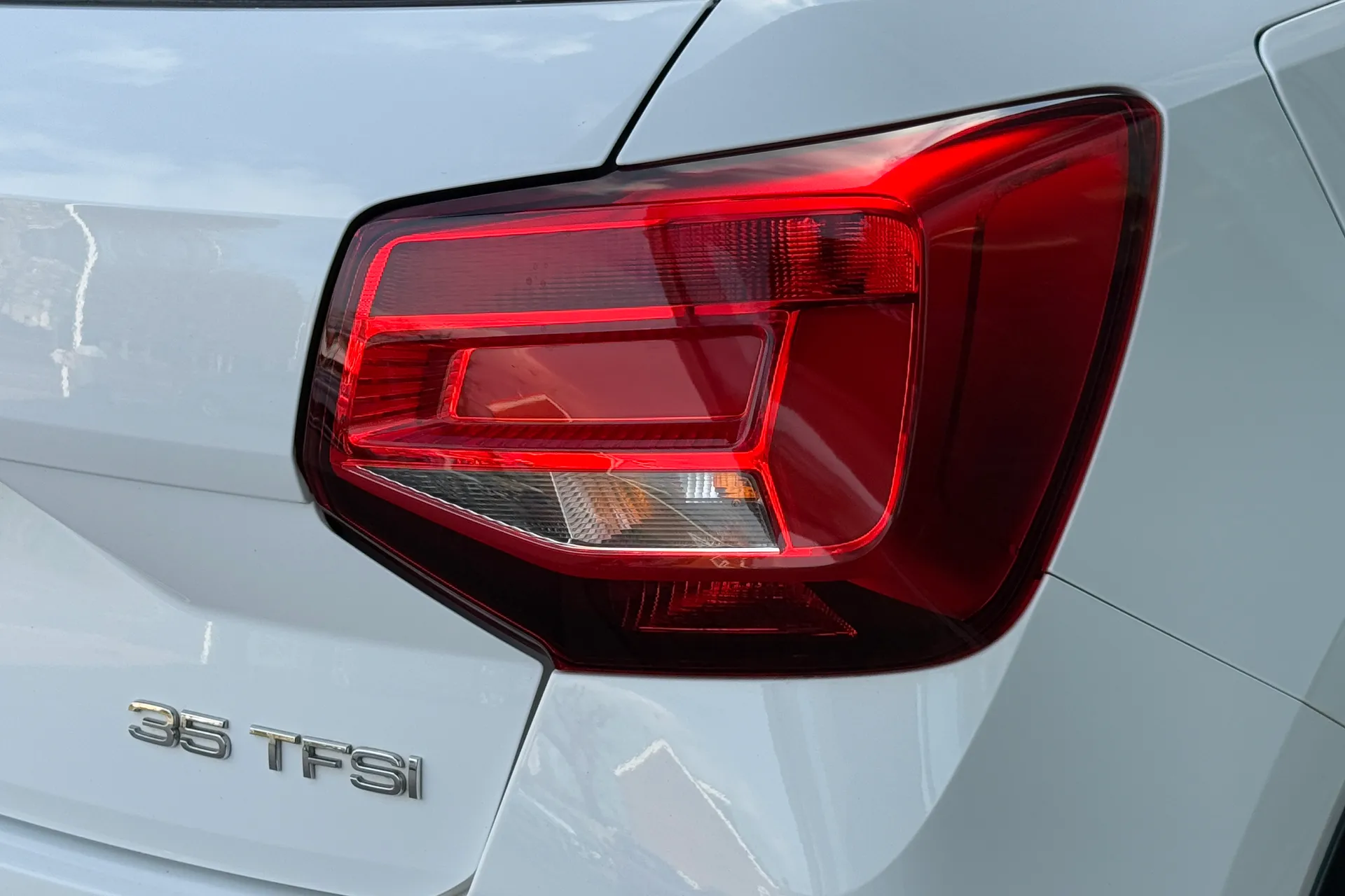 Audi Q2 thumbnail image number 41