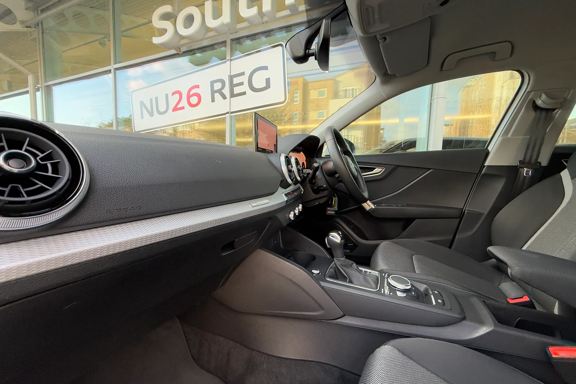 Audi Q2 thumbnail image number 8