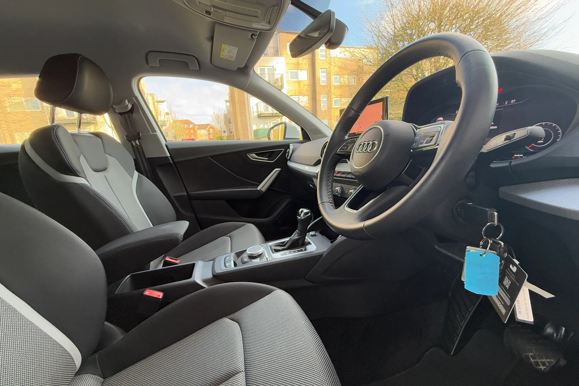 Audi Q2 thumbnail image number 11