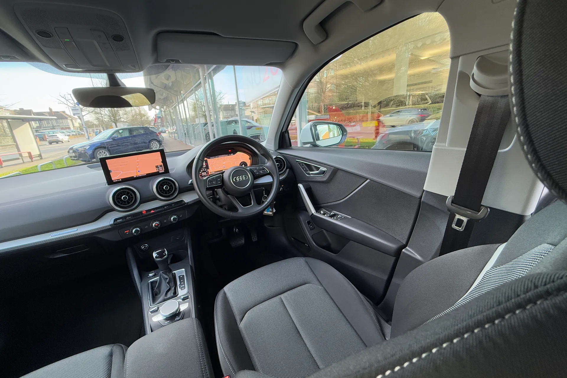 Audi Q2 thumbnail image number 39