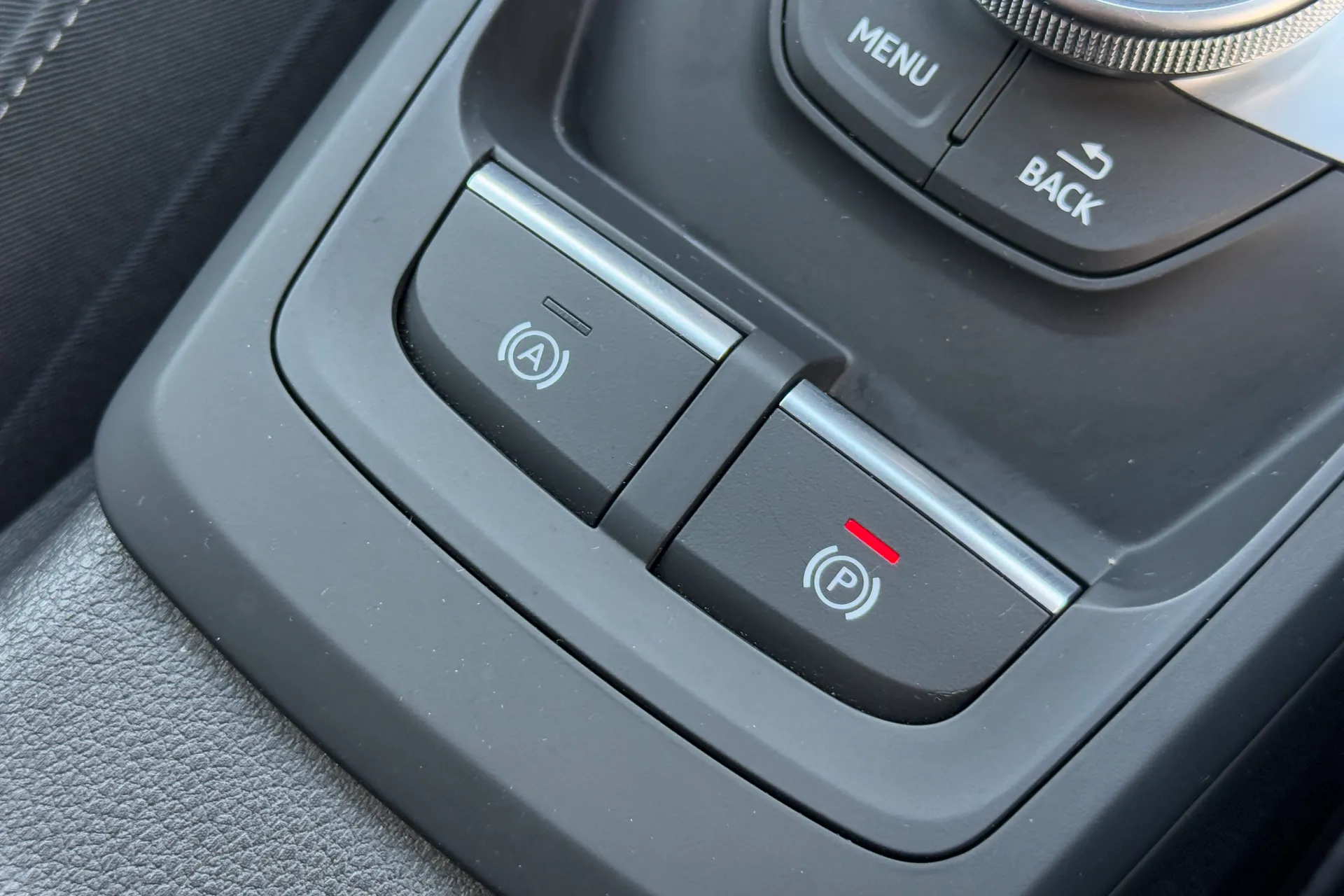 Audi Q2 thumbnail image number 26